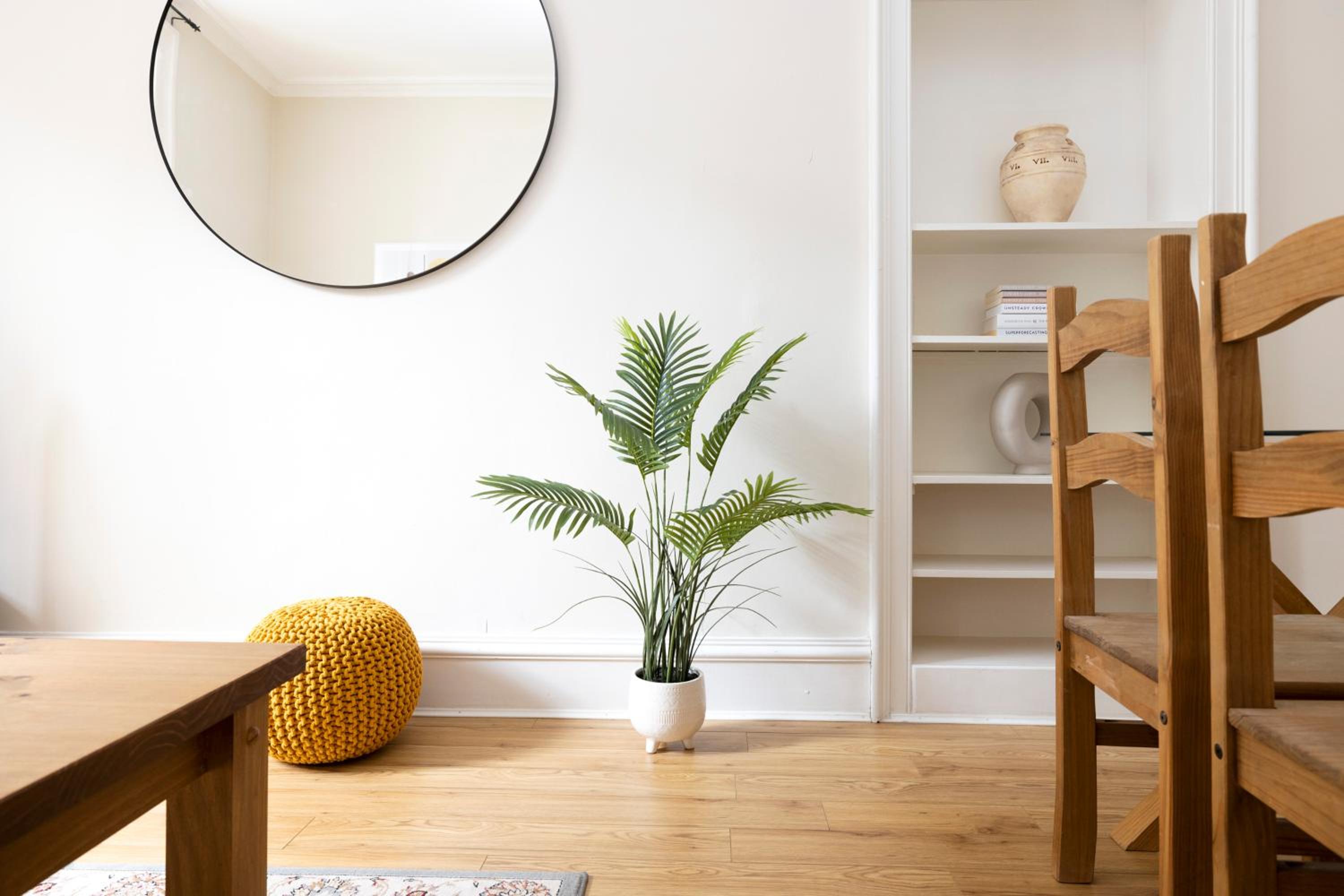 JOIVY Chic Apartment near Stockbridge Market view 2