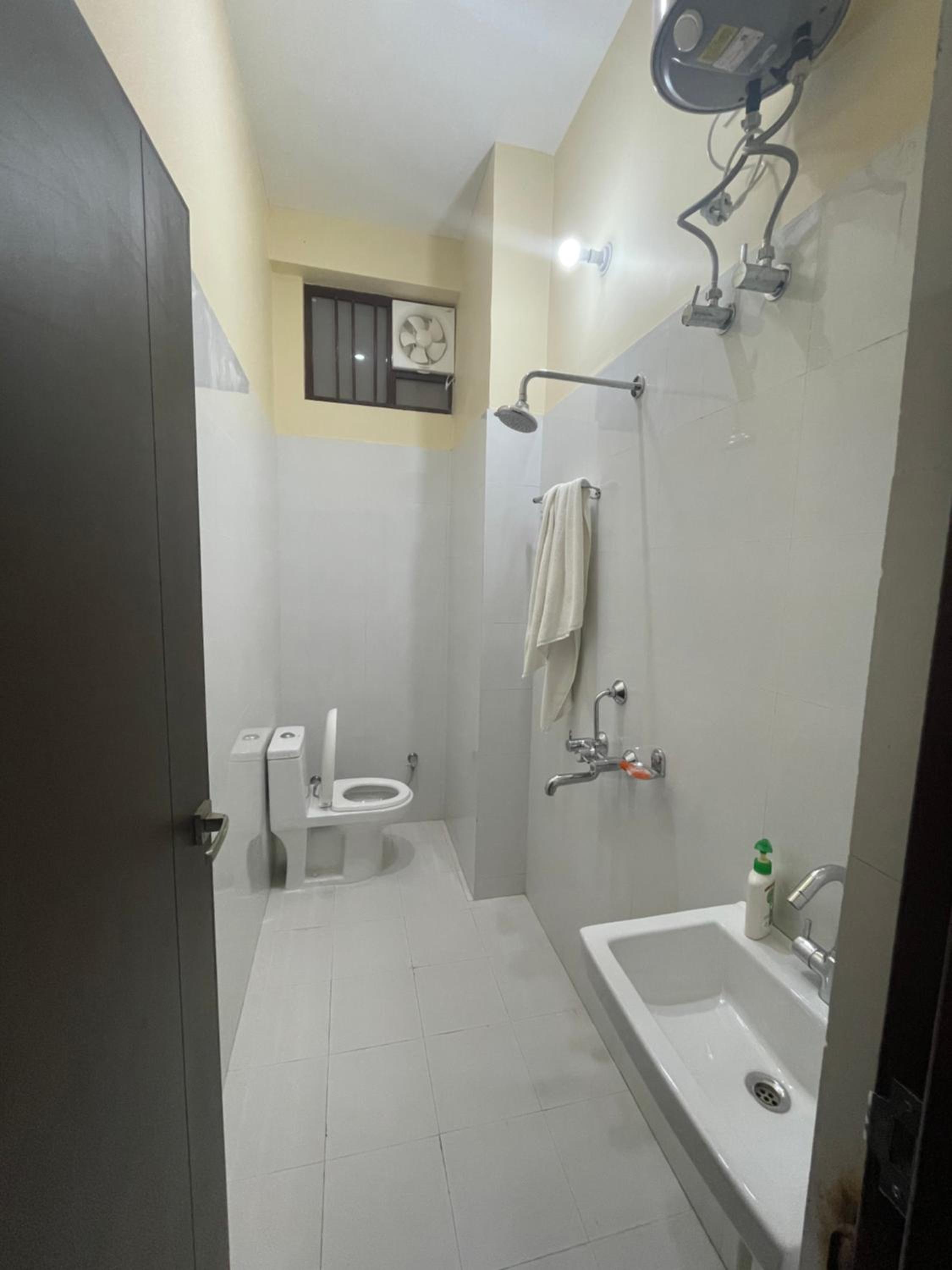 BLD Restaurant And Home Stay