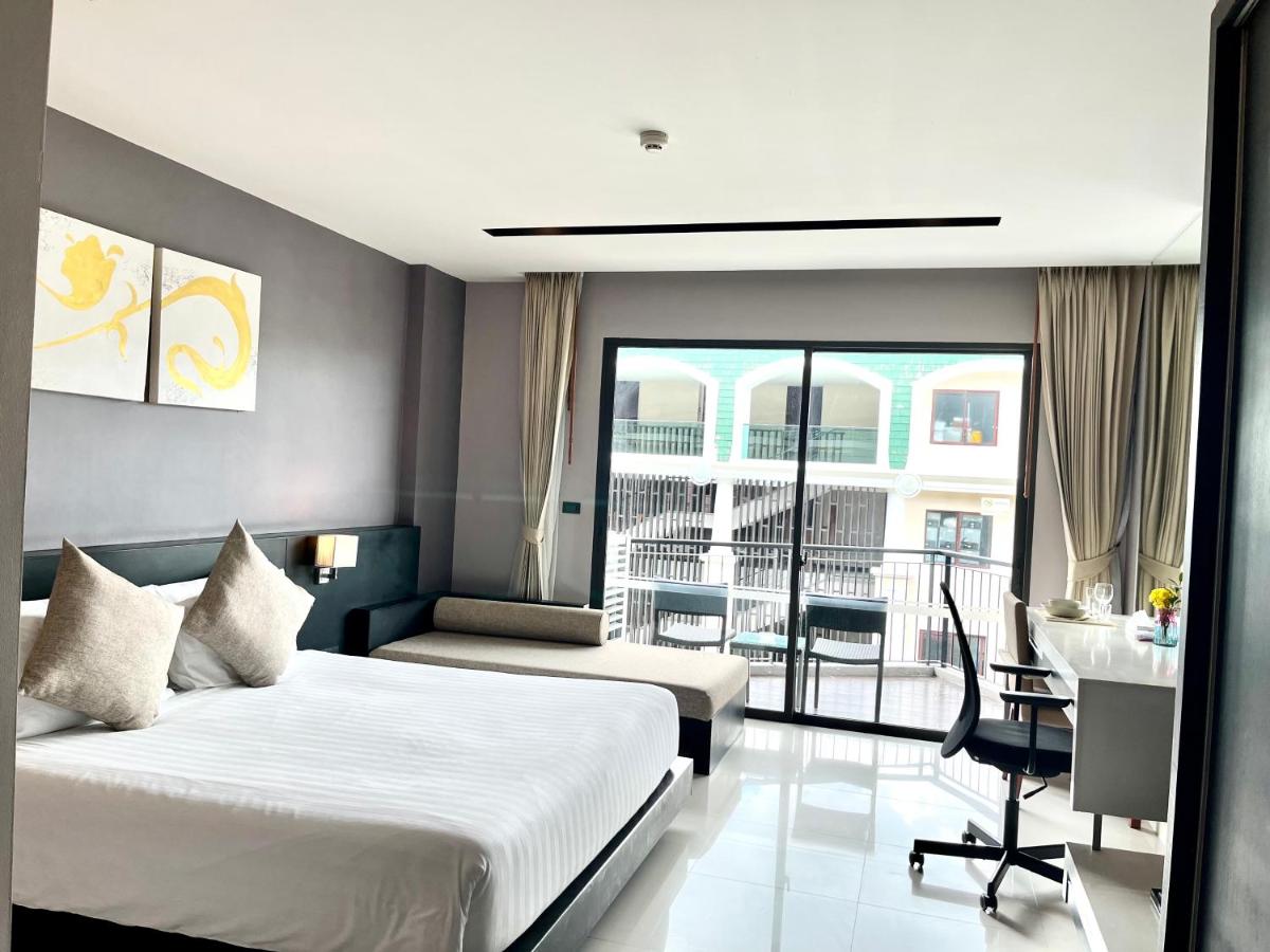 Patong Beachfront Studio 2 Mins Walk 2 Patong Beach view 2