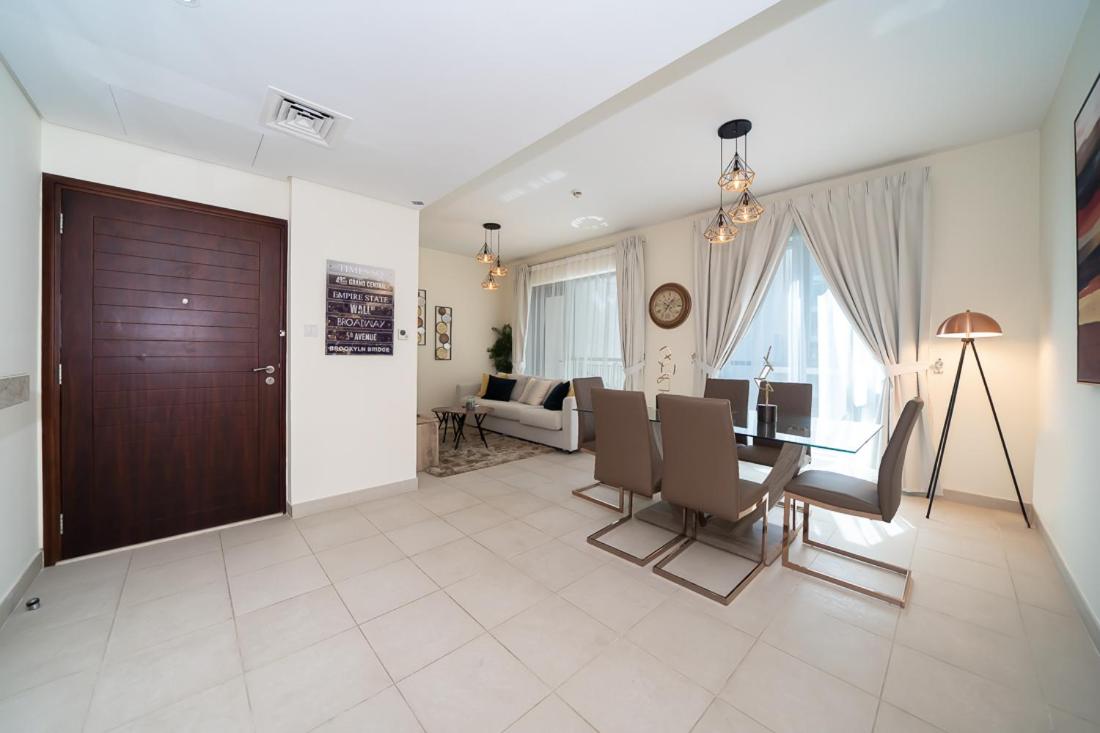 HiGuests - Dazzling Apt With Panoramic View Near Burj Khalifa