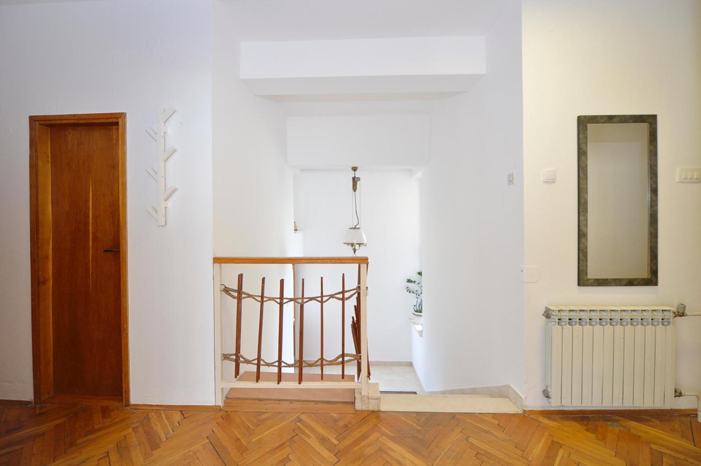 Seafront Apartments House 44 Private Balcony Old Town View