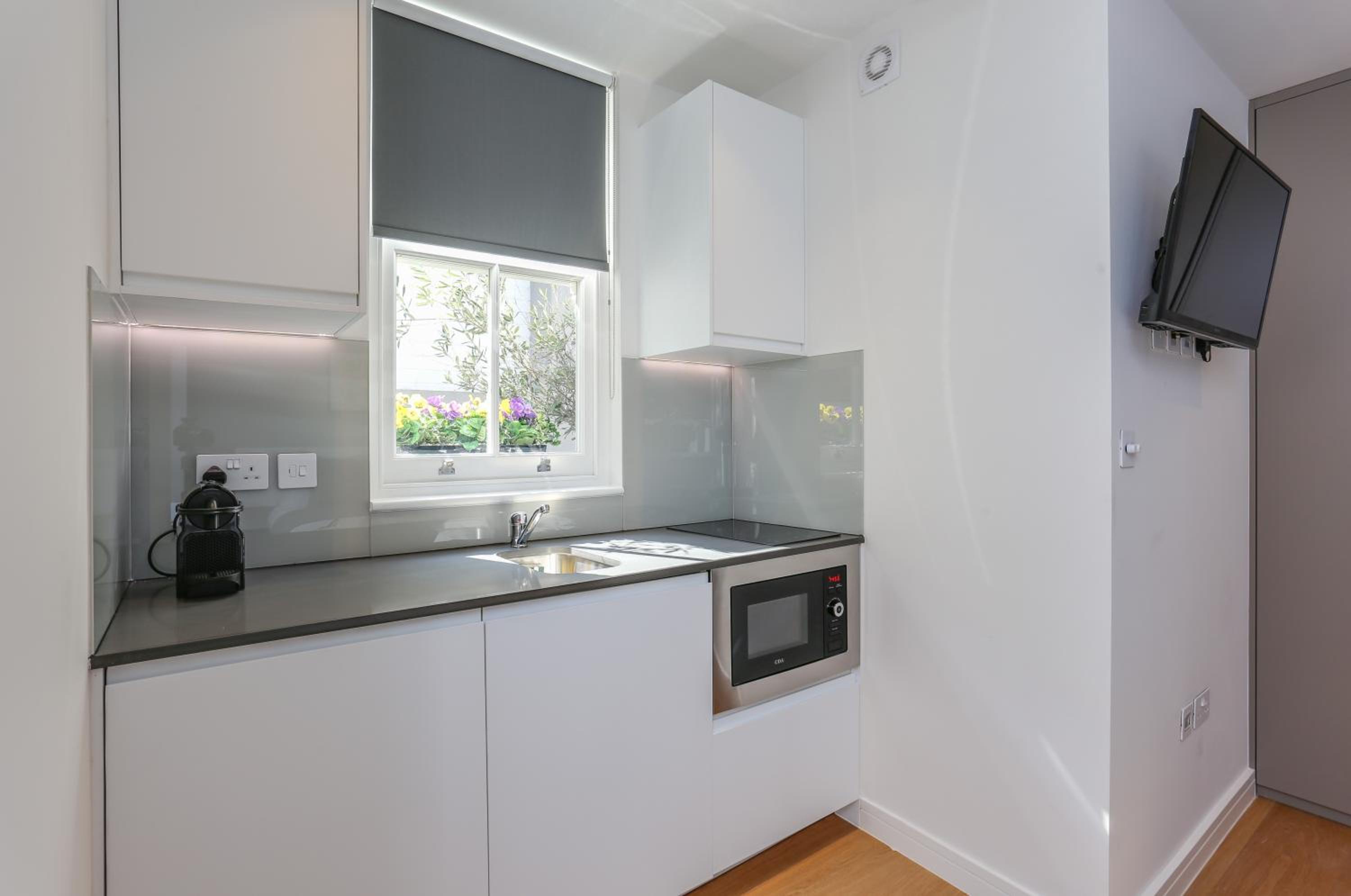 Inverness Terrace Serviced Apartments by Concept Apartments