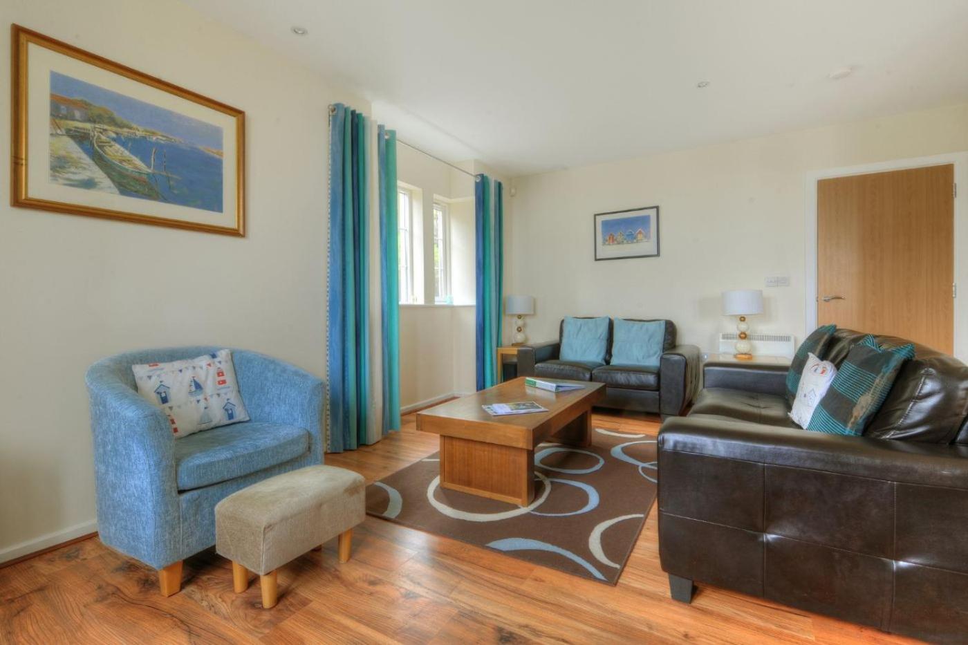 8 Buckfields view 3