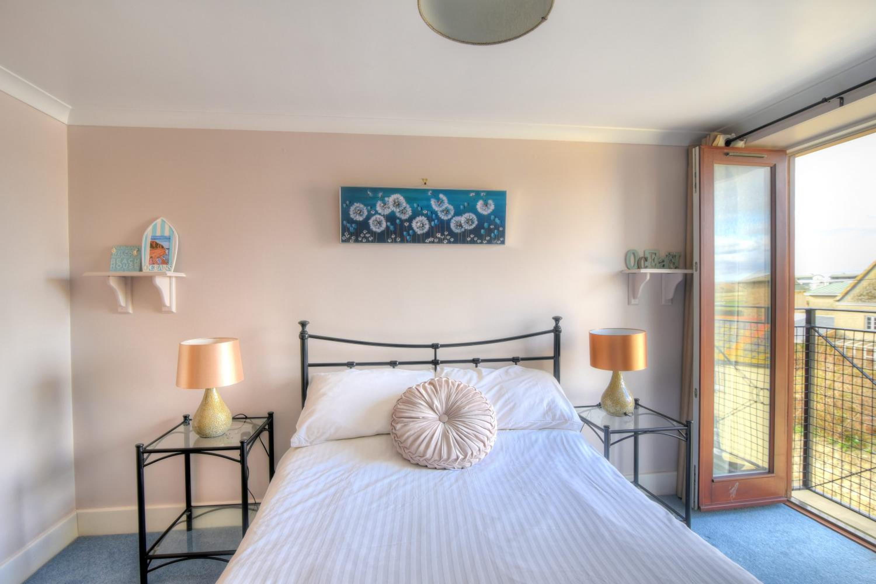 9 Maritime House view 4