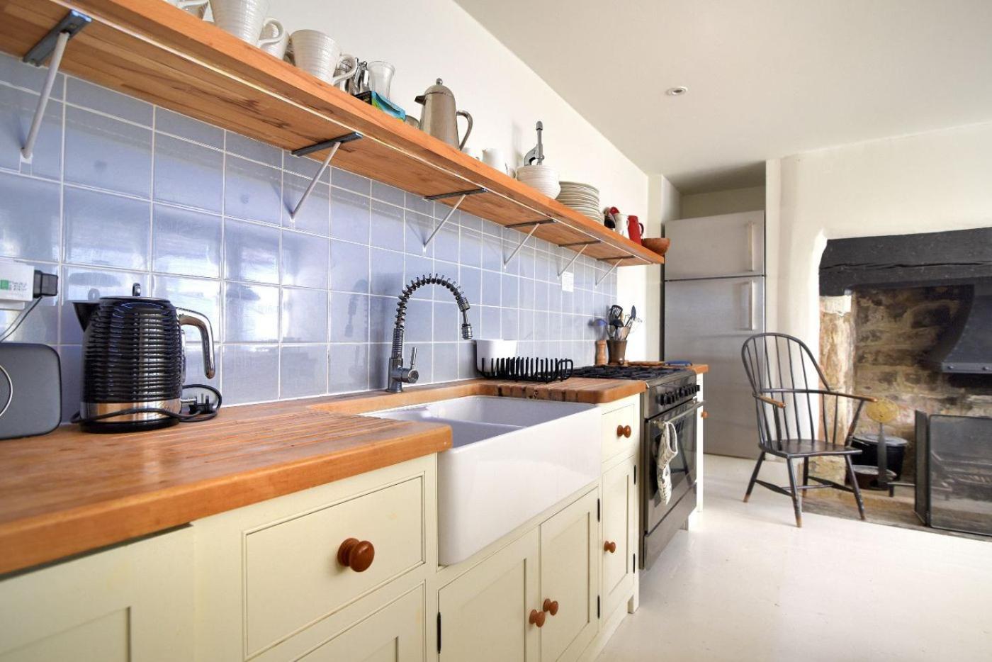 Anchor House view 4