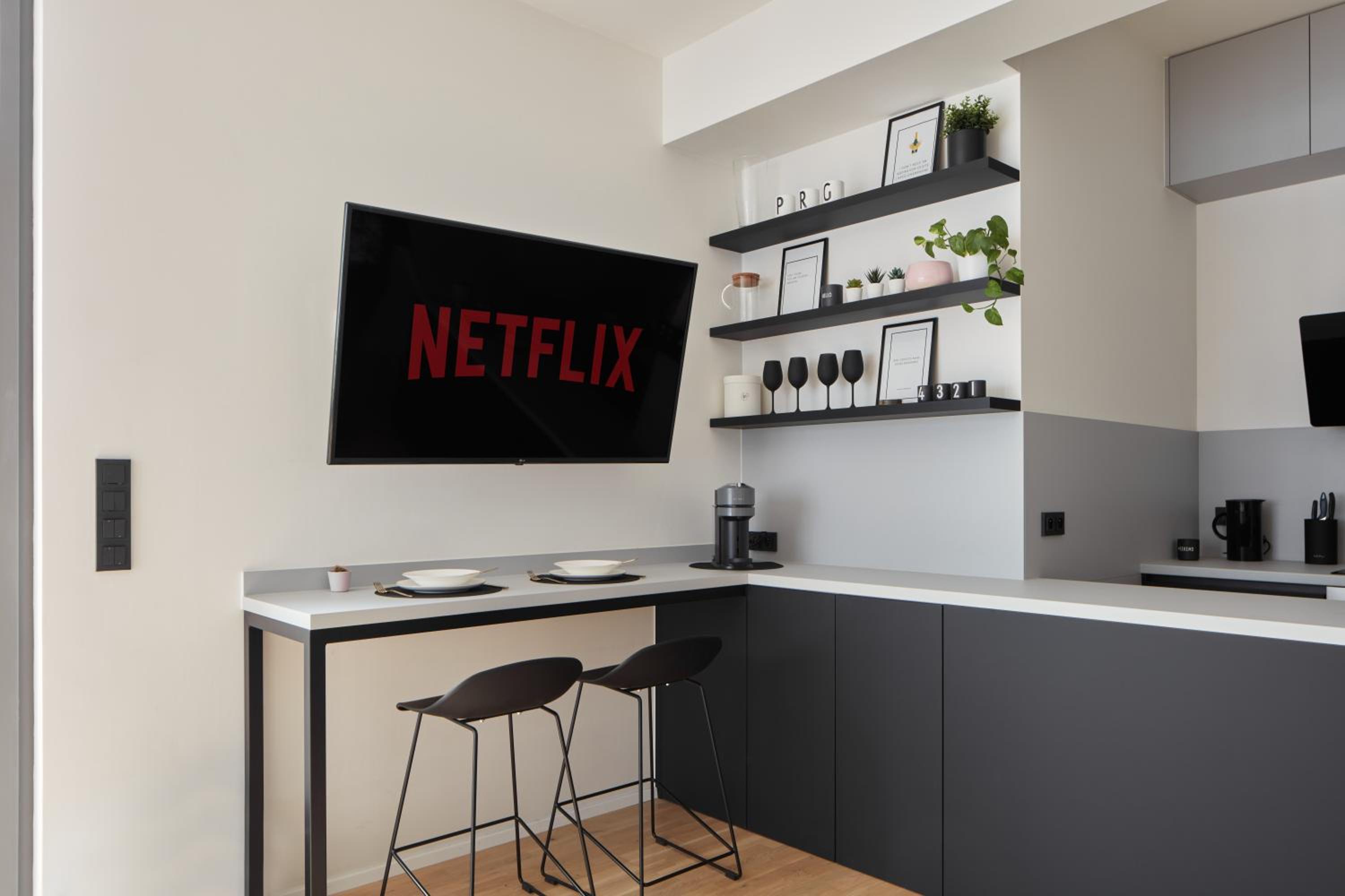 Prague Days - Premium Studios w Stunning Terraces - Easy City Access