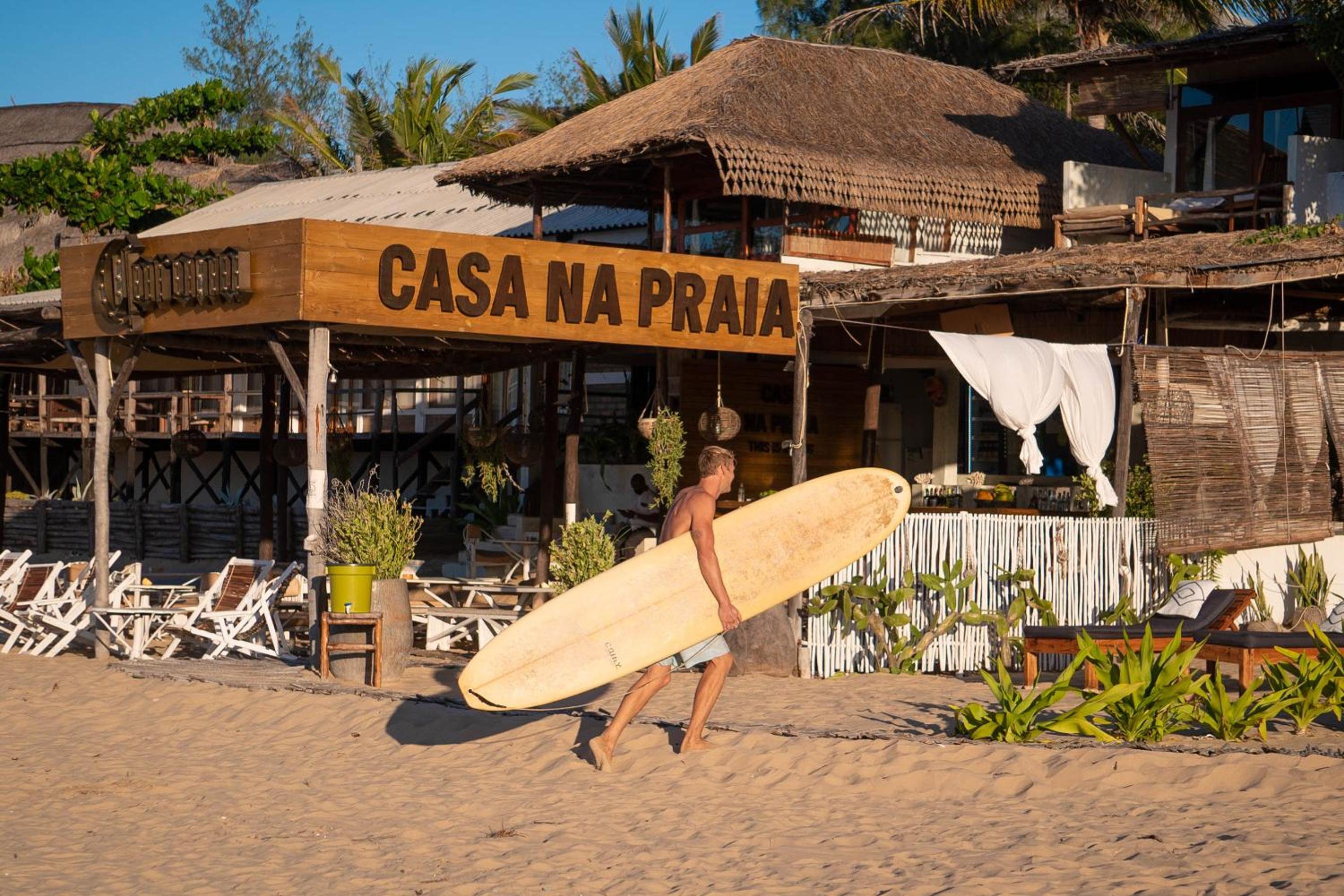 Casa na Praia Tofo- beach front hotel