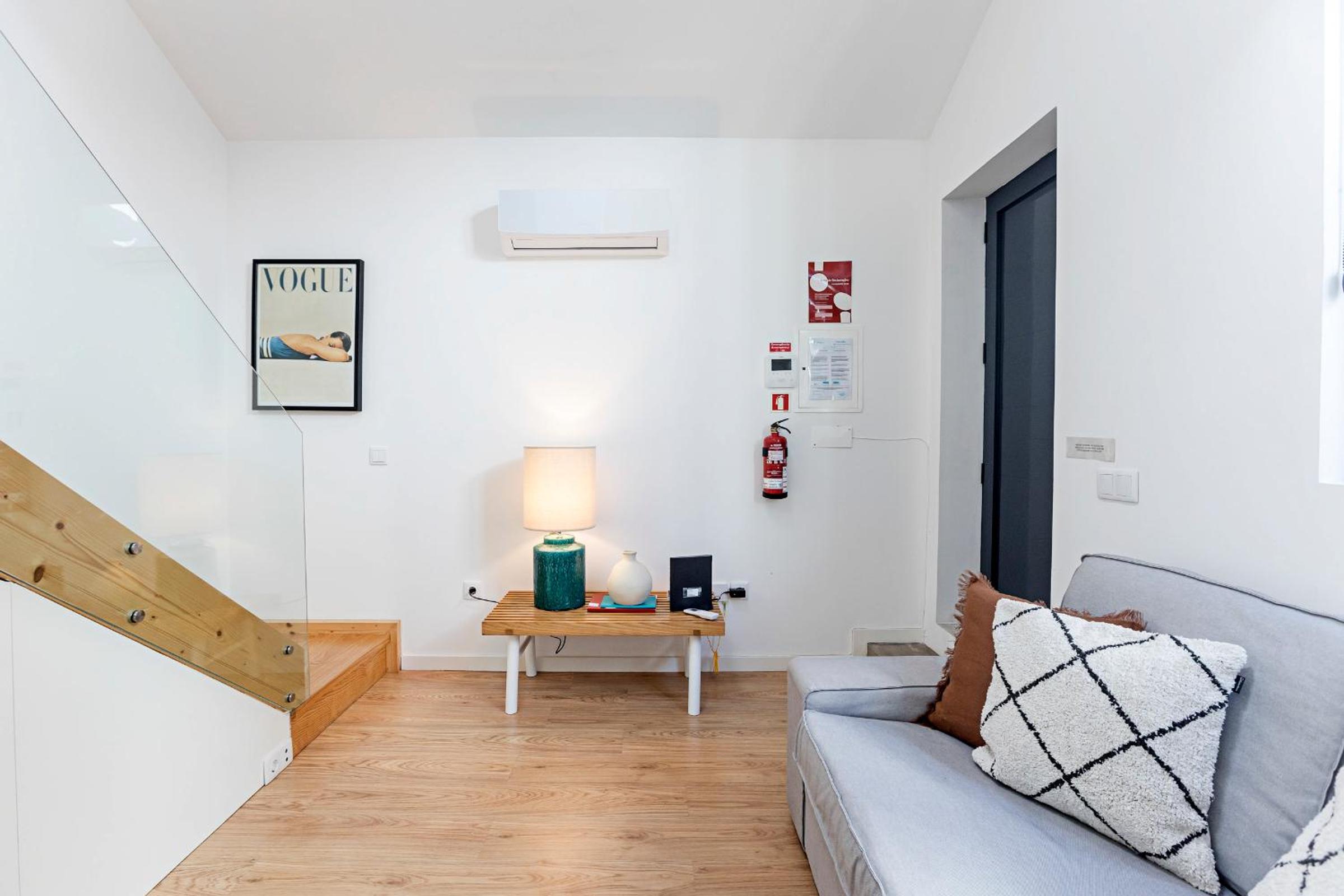 Cozy House w/ AC near metro by LovelyStay view 3