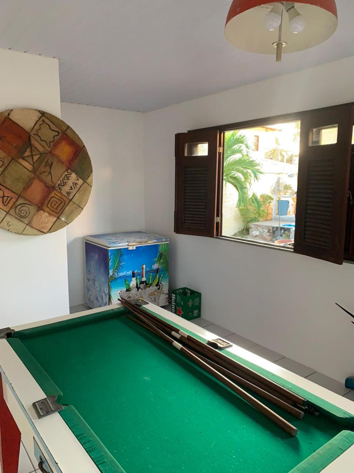 Excelente casa na Praia do Coqueiro com 4 suítes a 100m da praia