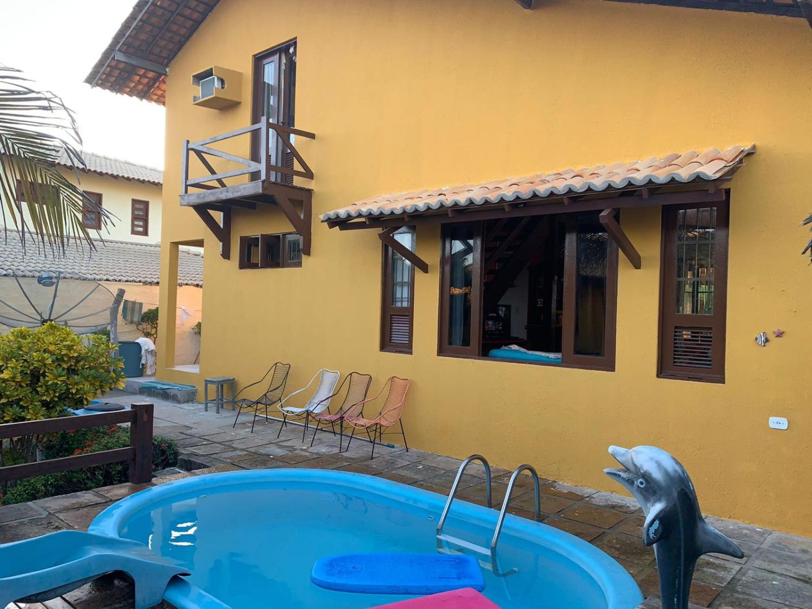 Excelente casa na Praia do Coqueiro com 4 suítes a 100m da praia