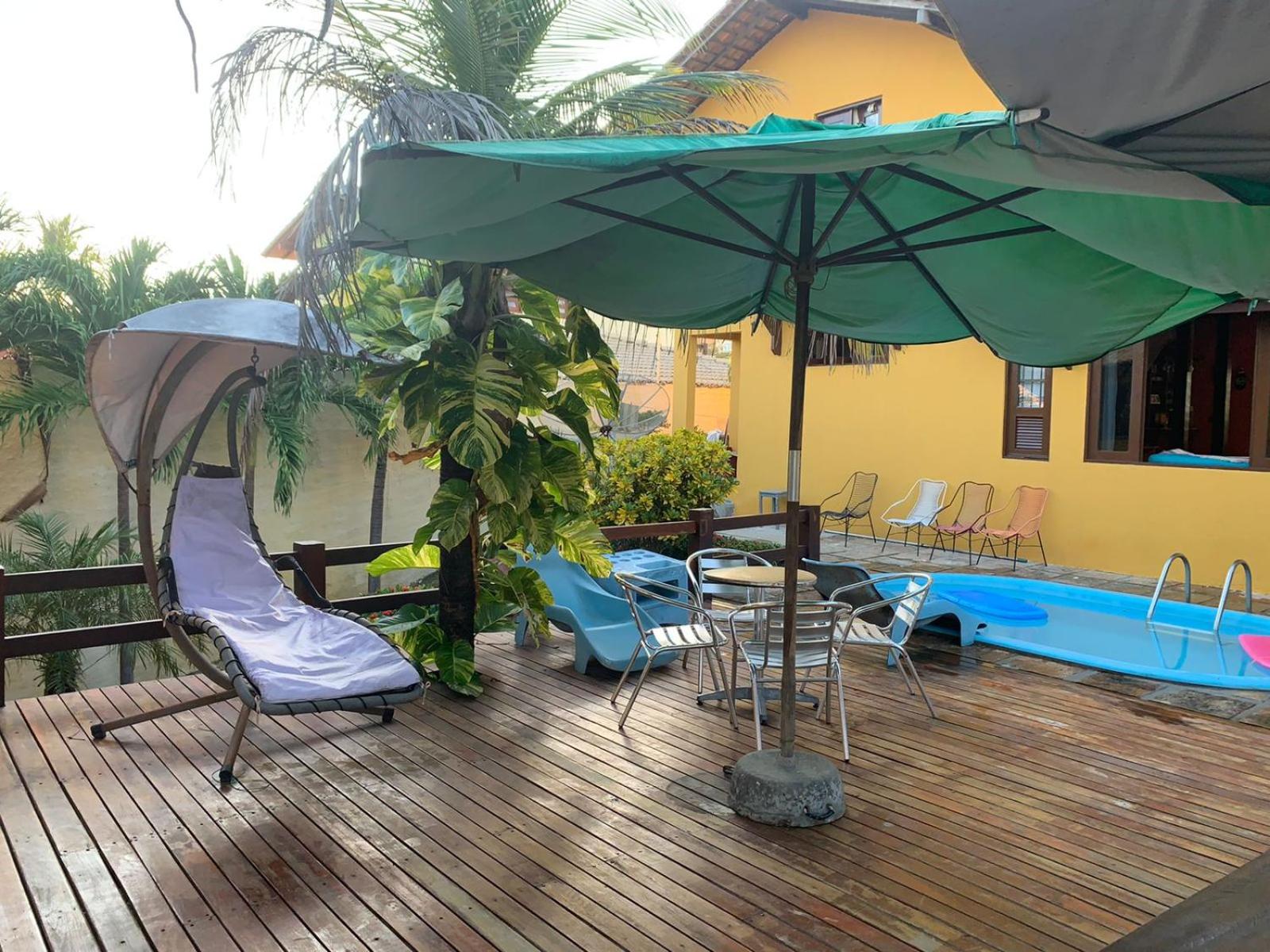 Excelente casa na Praia do Coqueiro com 4 suítes a 100m da praia