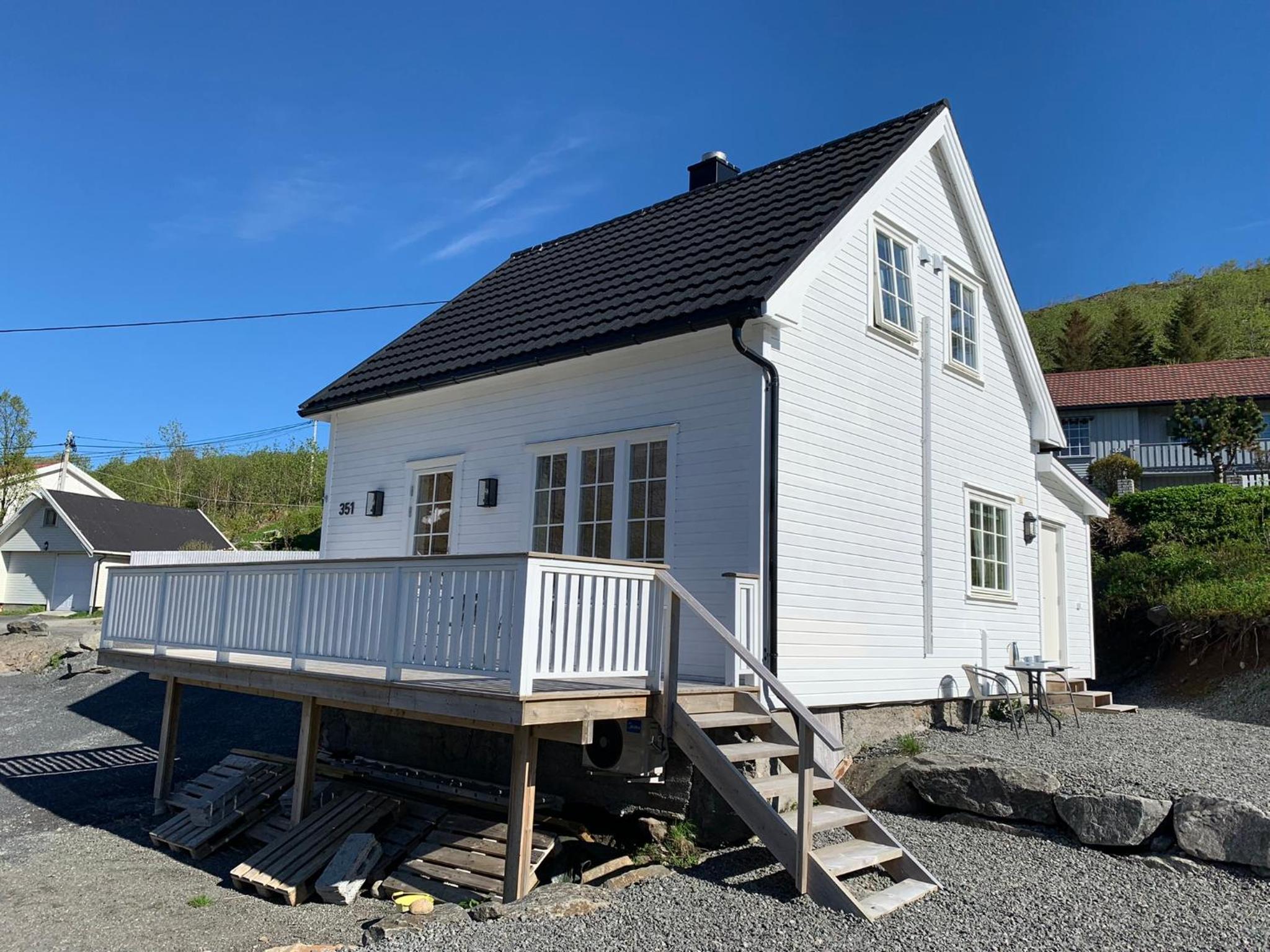Koselig nyrestaurert hus med flott utsikt! view 4