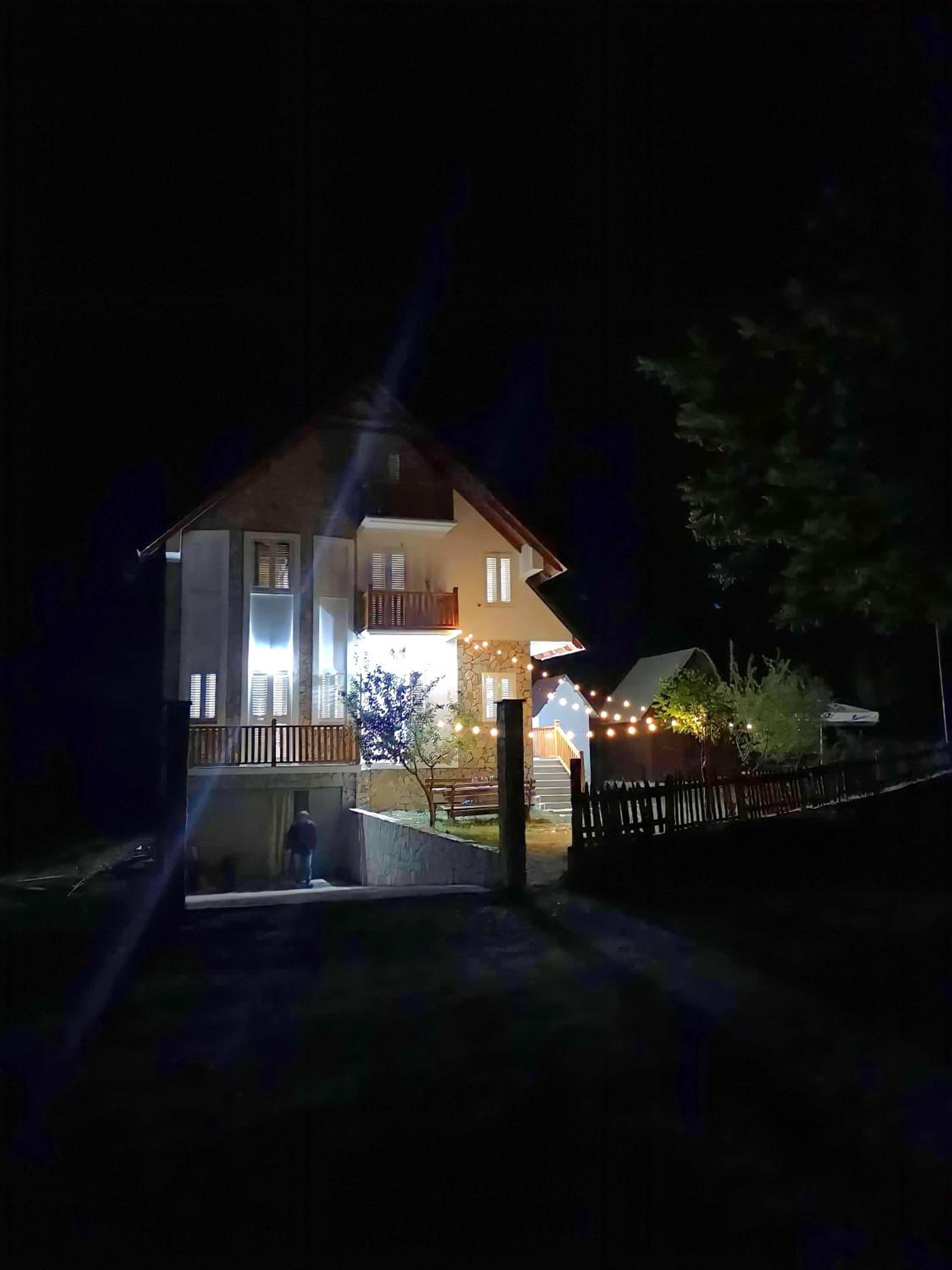 Bujtina Tinari
