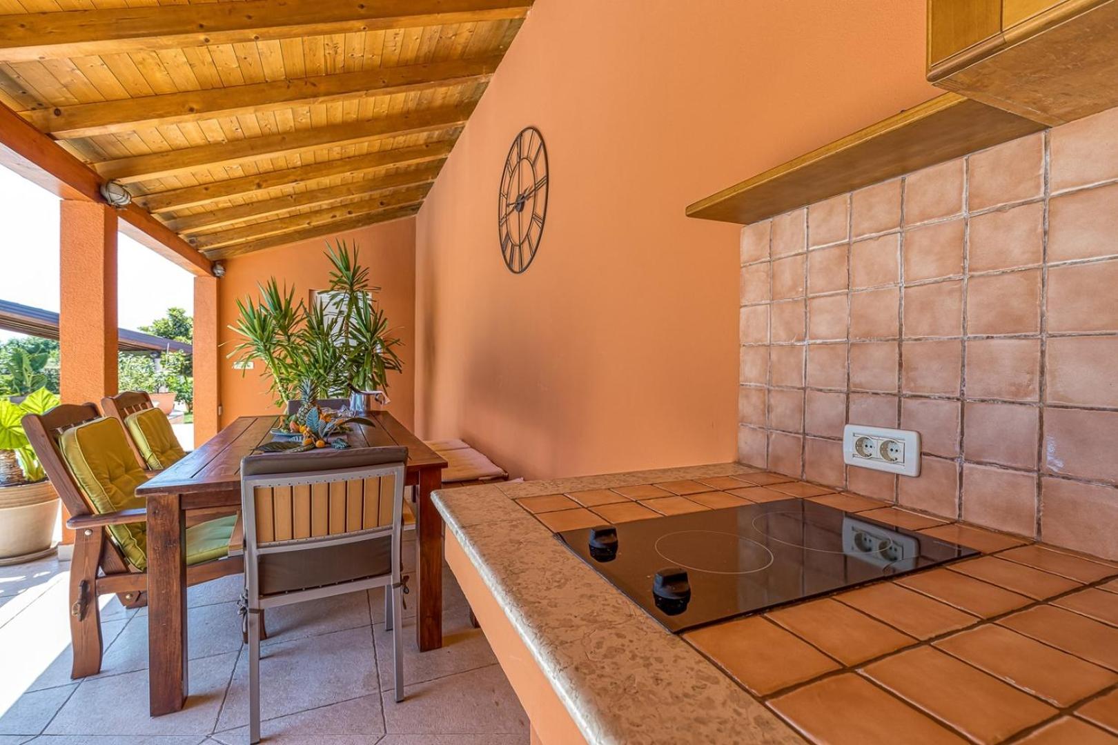 Apartment Complex Irena with Pool - Property Image 41