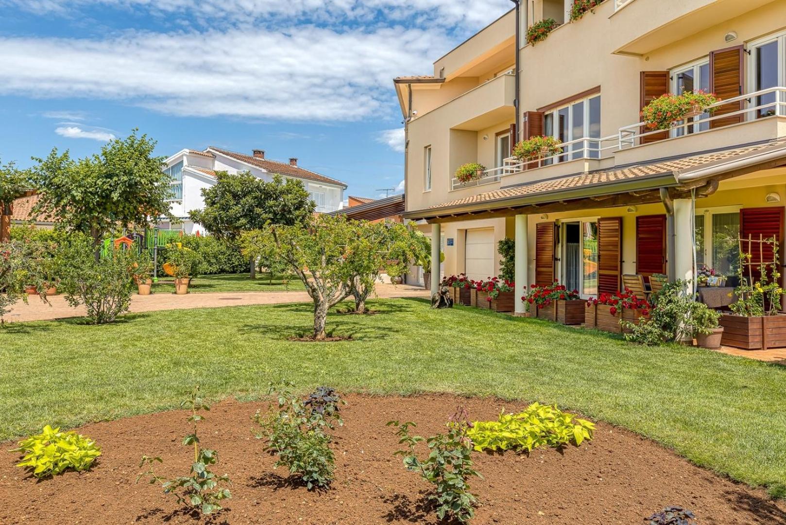 Apartment Complex Irena with Pool - Property Image 29