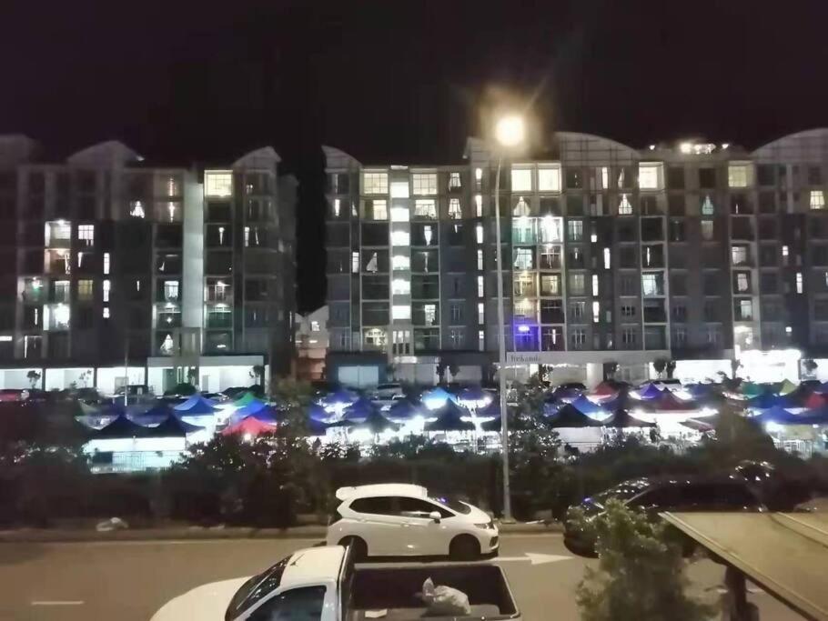 Cameron top31 golden hills night market homestay photo 7