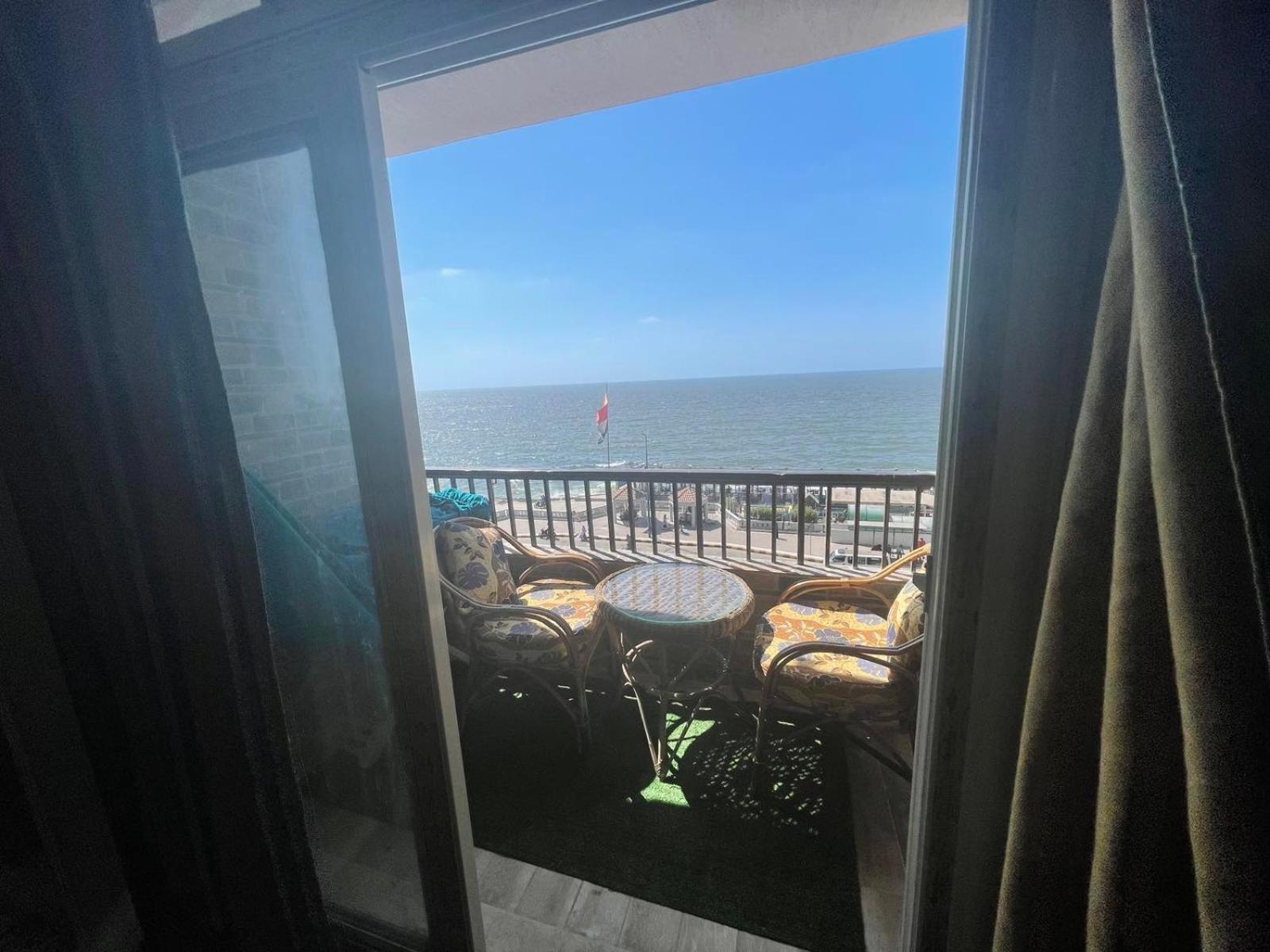 Amazing Sea View 2 bedroom apartment — photo 39