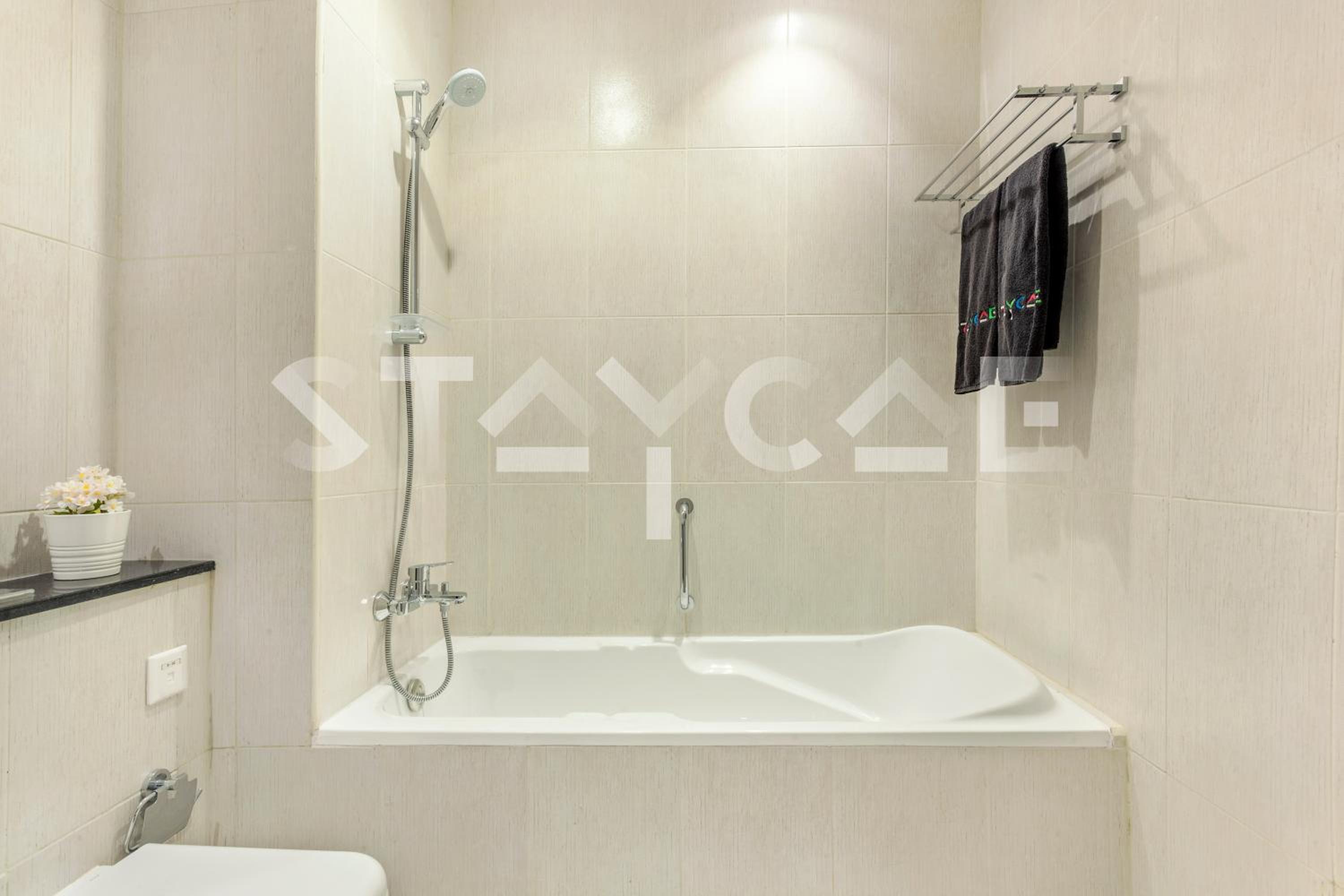 Staycae Holiday Homes - Tower 108