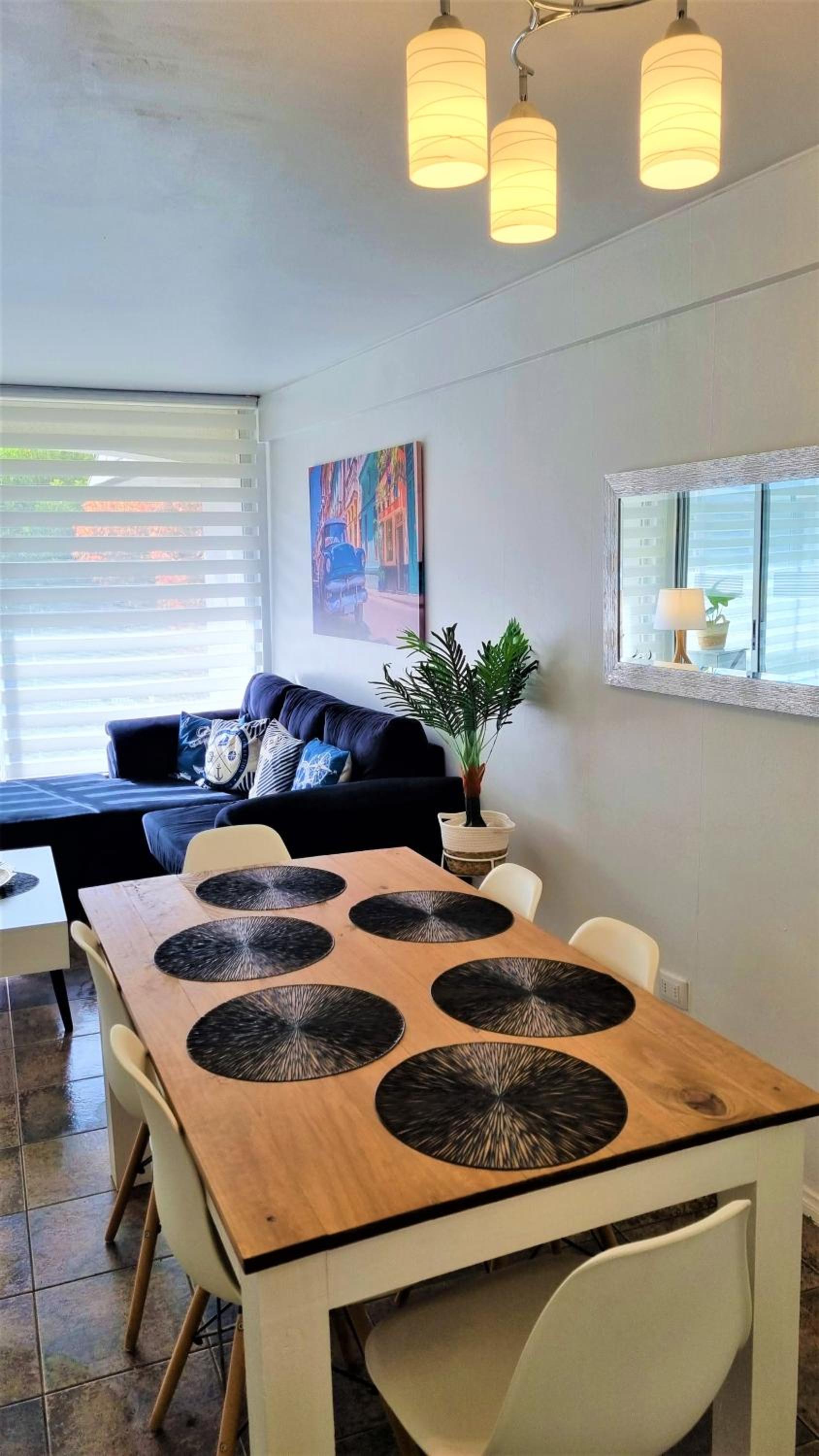 Familiar y renovado departamento a pasos de playa