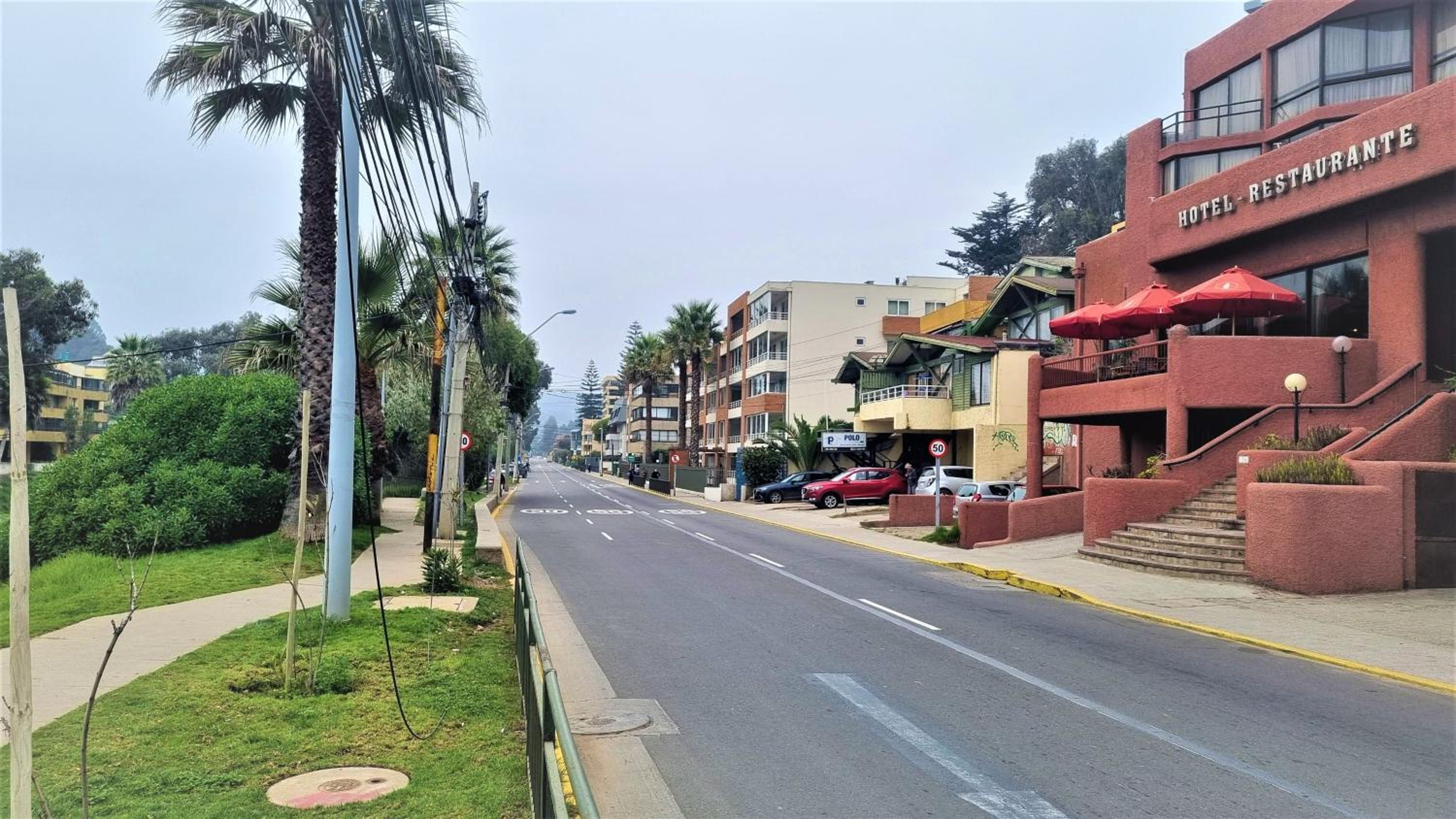 Familiar y renovado departamento a pasos de playa