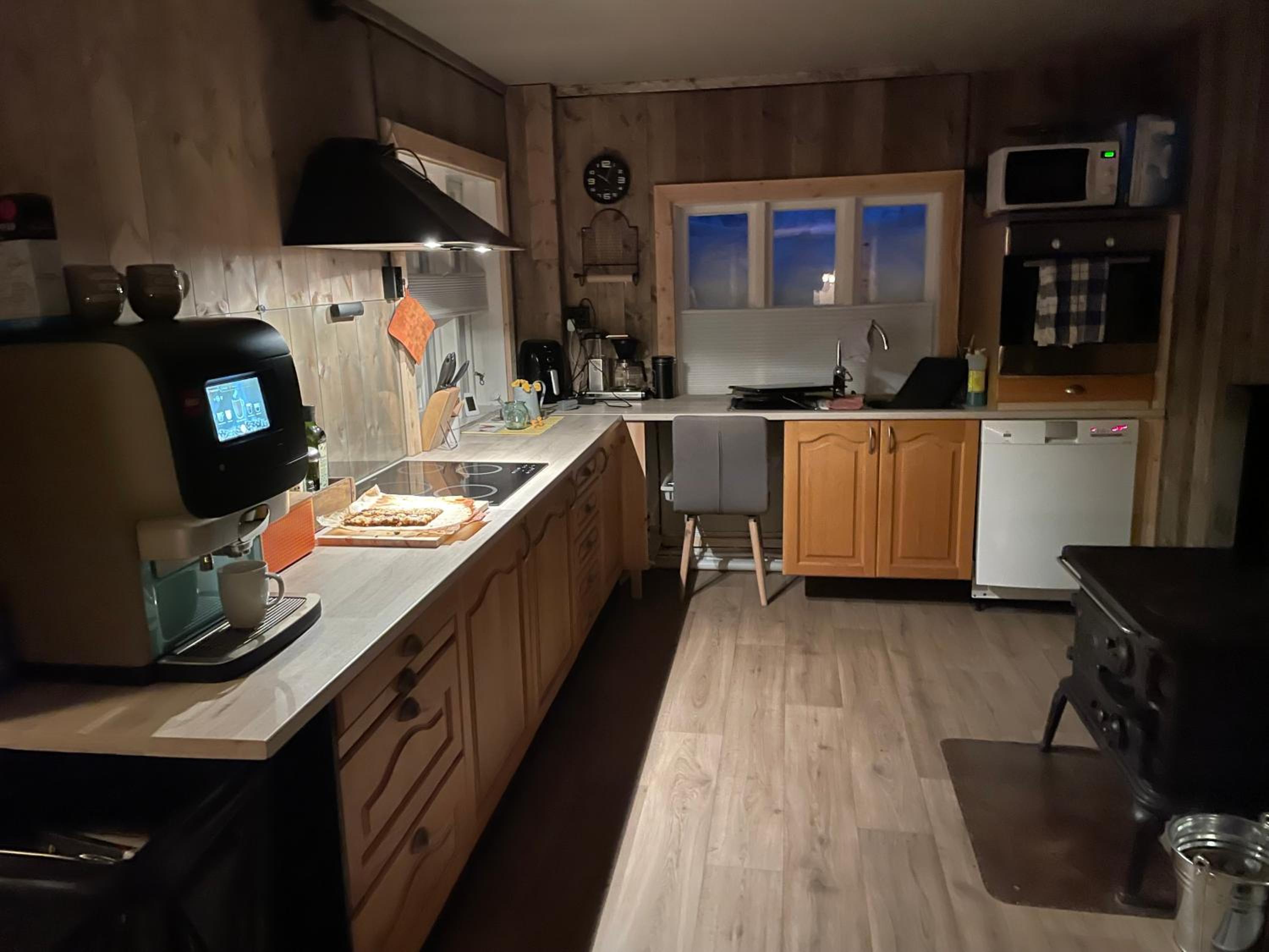 Photo 18