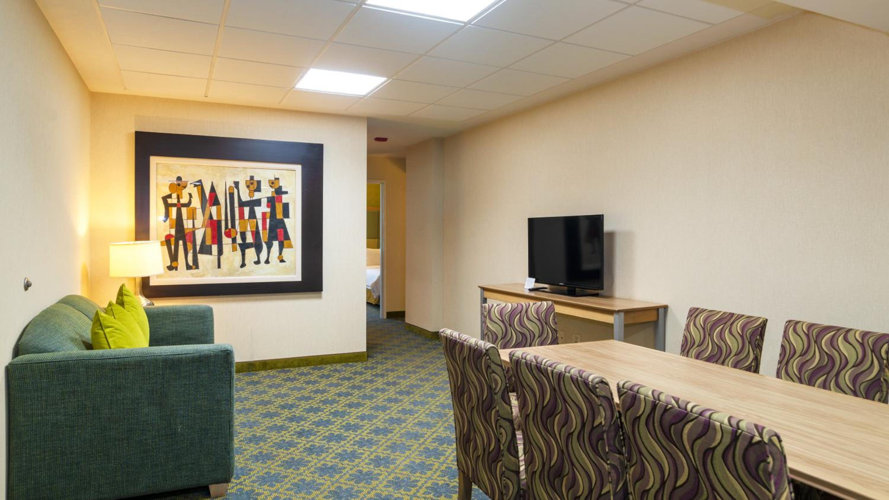 Holiday Inn Express & Suites Cuernavaca by IHG