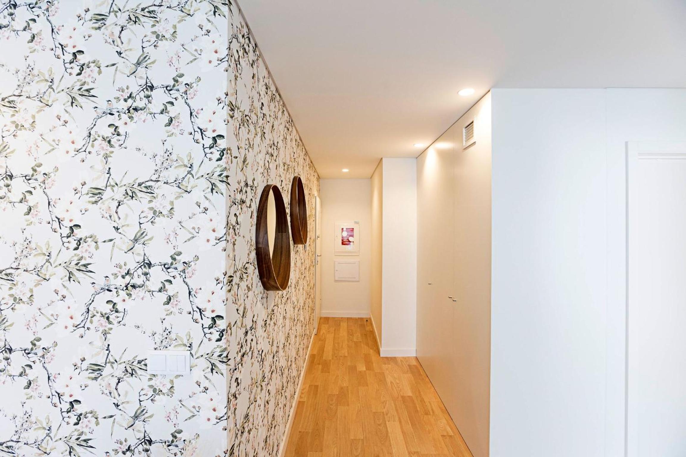 NEW Cozy and Modern Apartment in the heart of Porto view 2