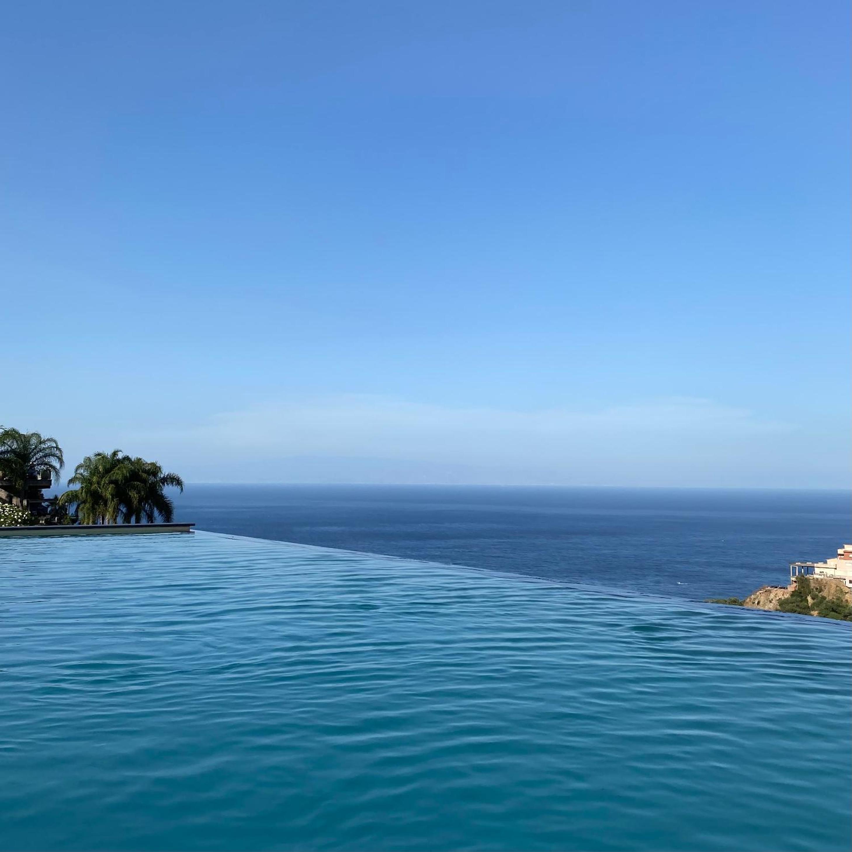 Taormina Skyline photo 4