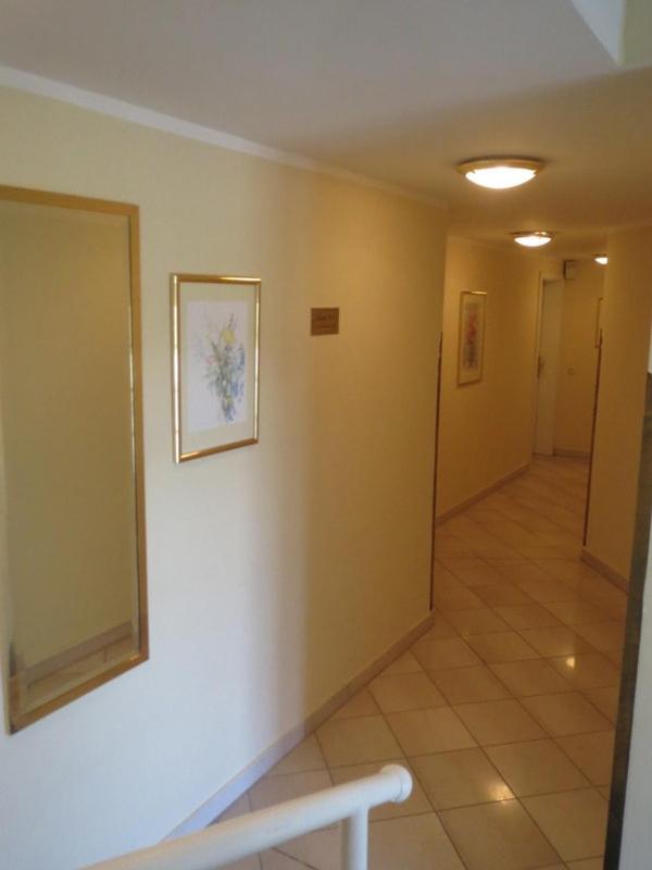 Photo 51