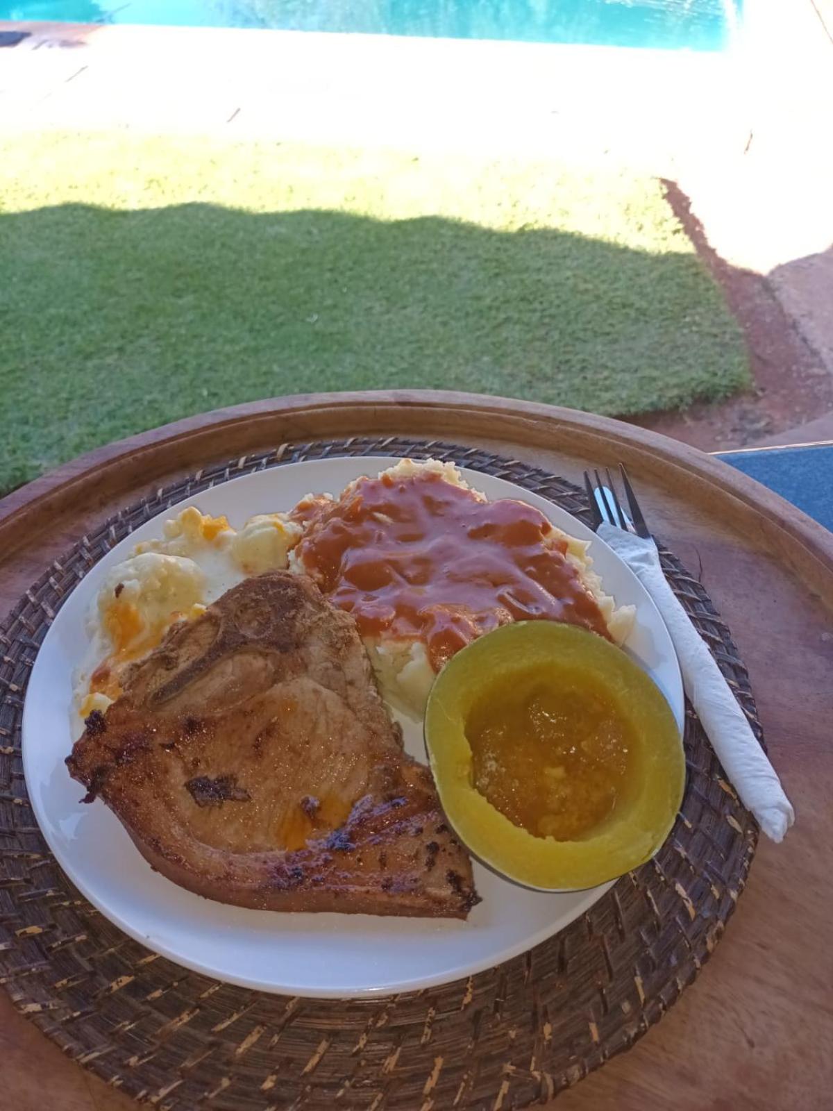 N4 Guest Lodge