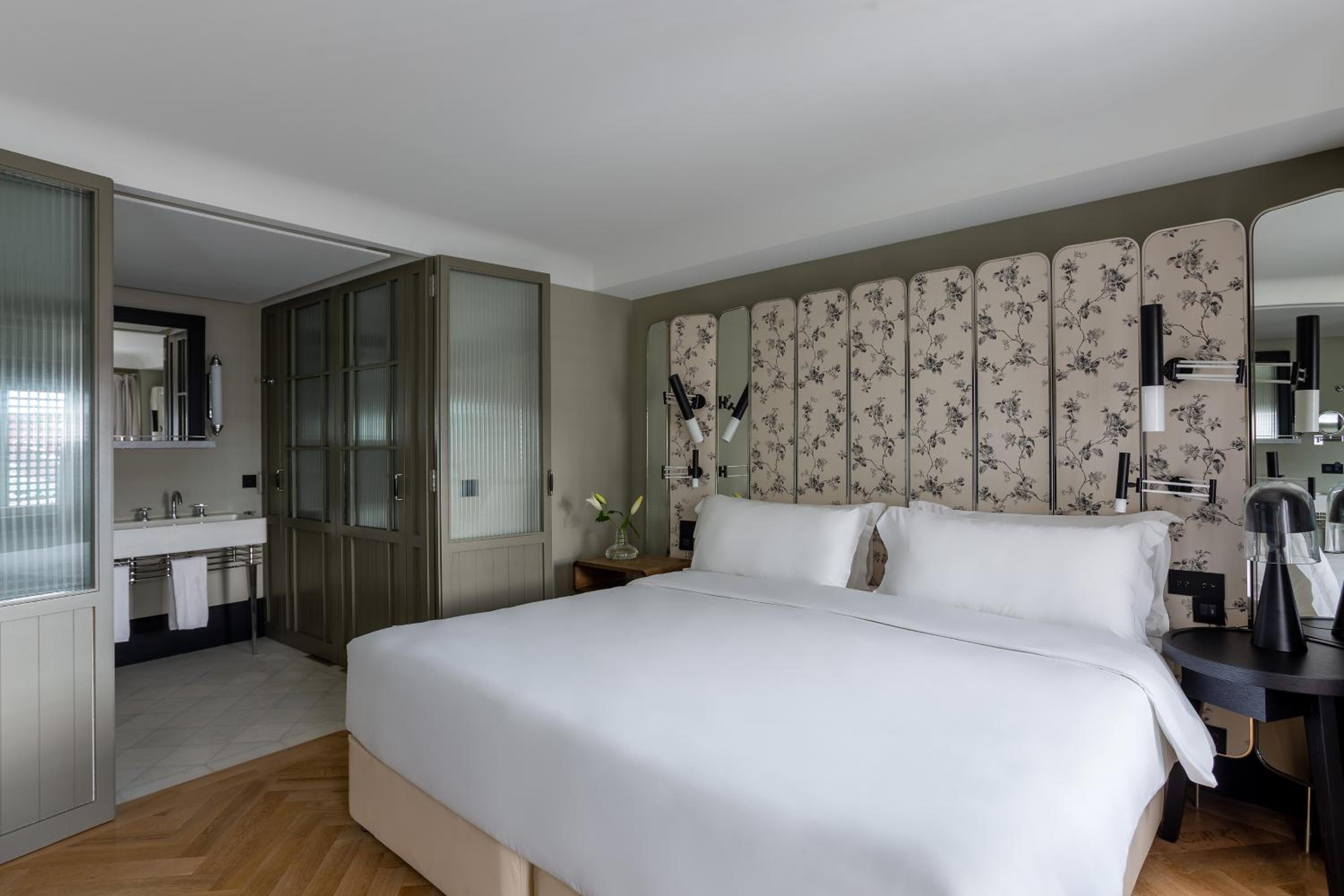 Room Mate Emir - Image 75