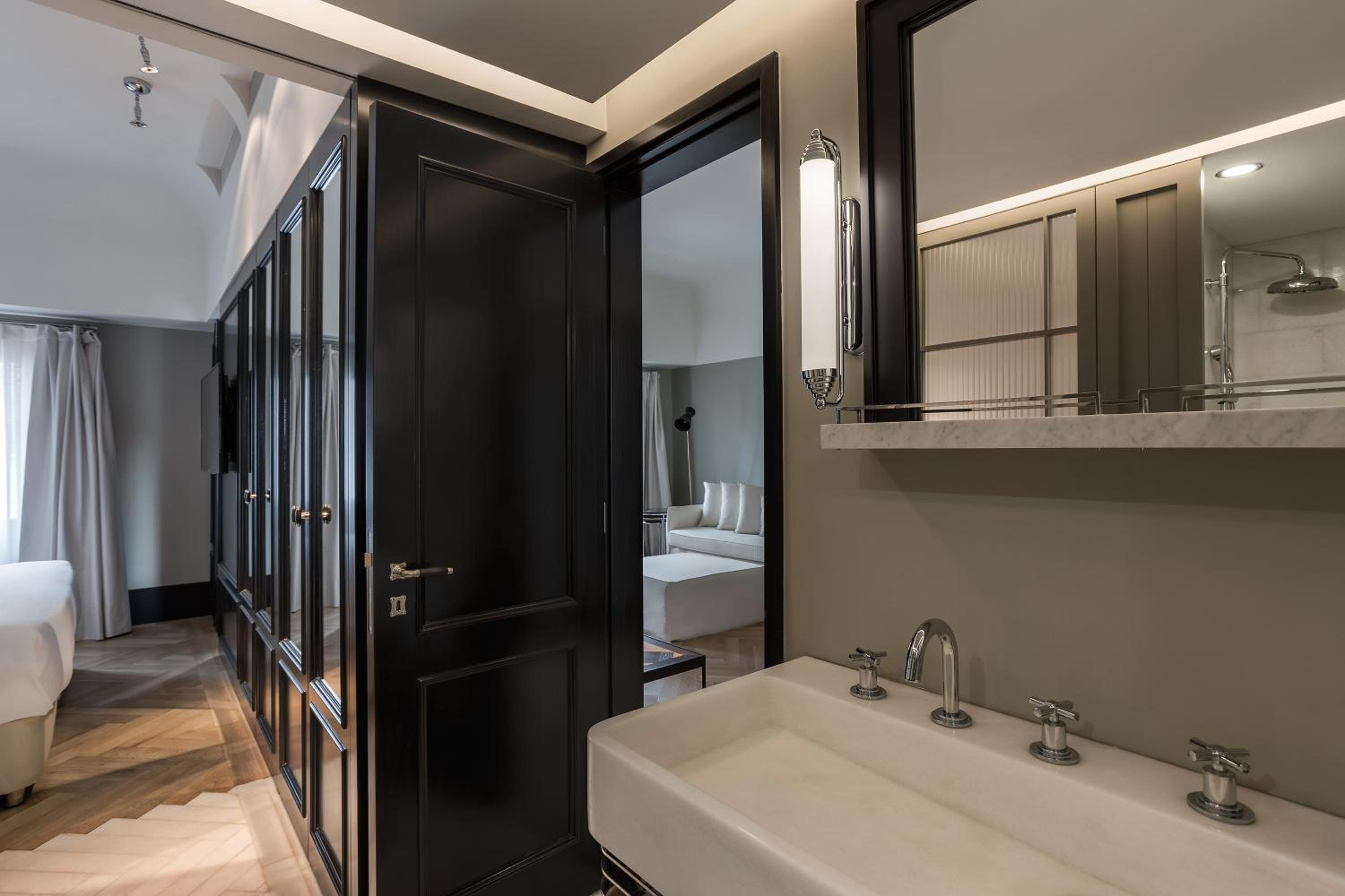 Room Mate Emir - Image 78