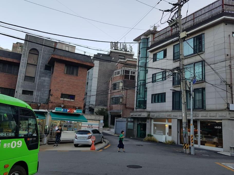 Gyeongbokgung Palace Seochon Christian Home - Foreigner Only view 2