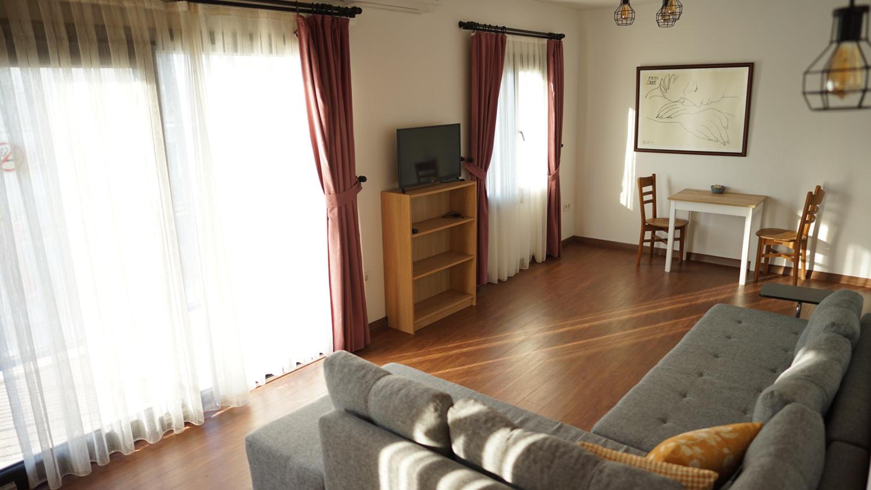 Karyada Hotel - Image 112