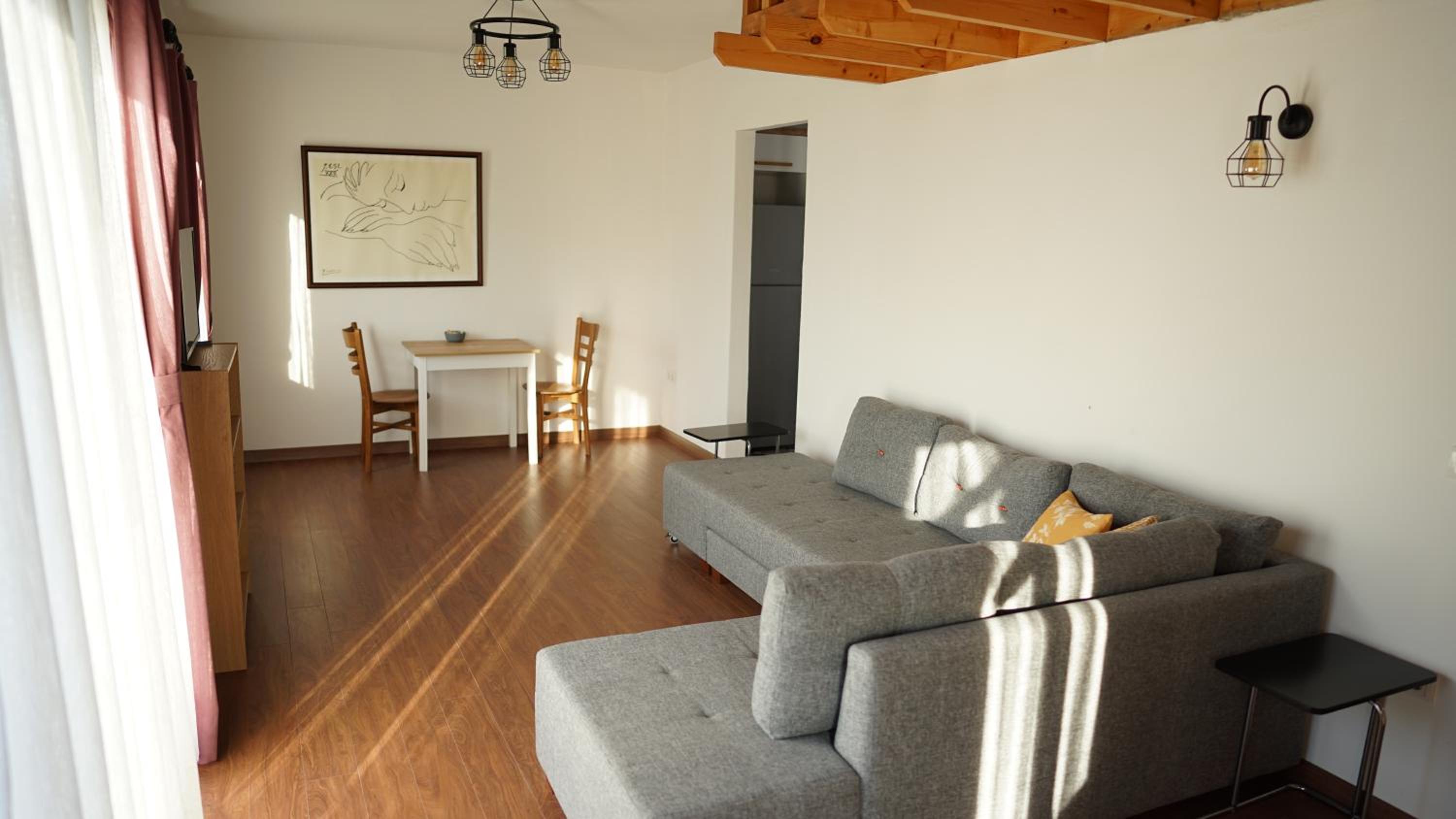 Karyada Hotel - Image 101