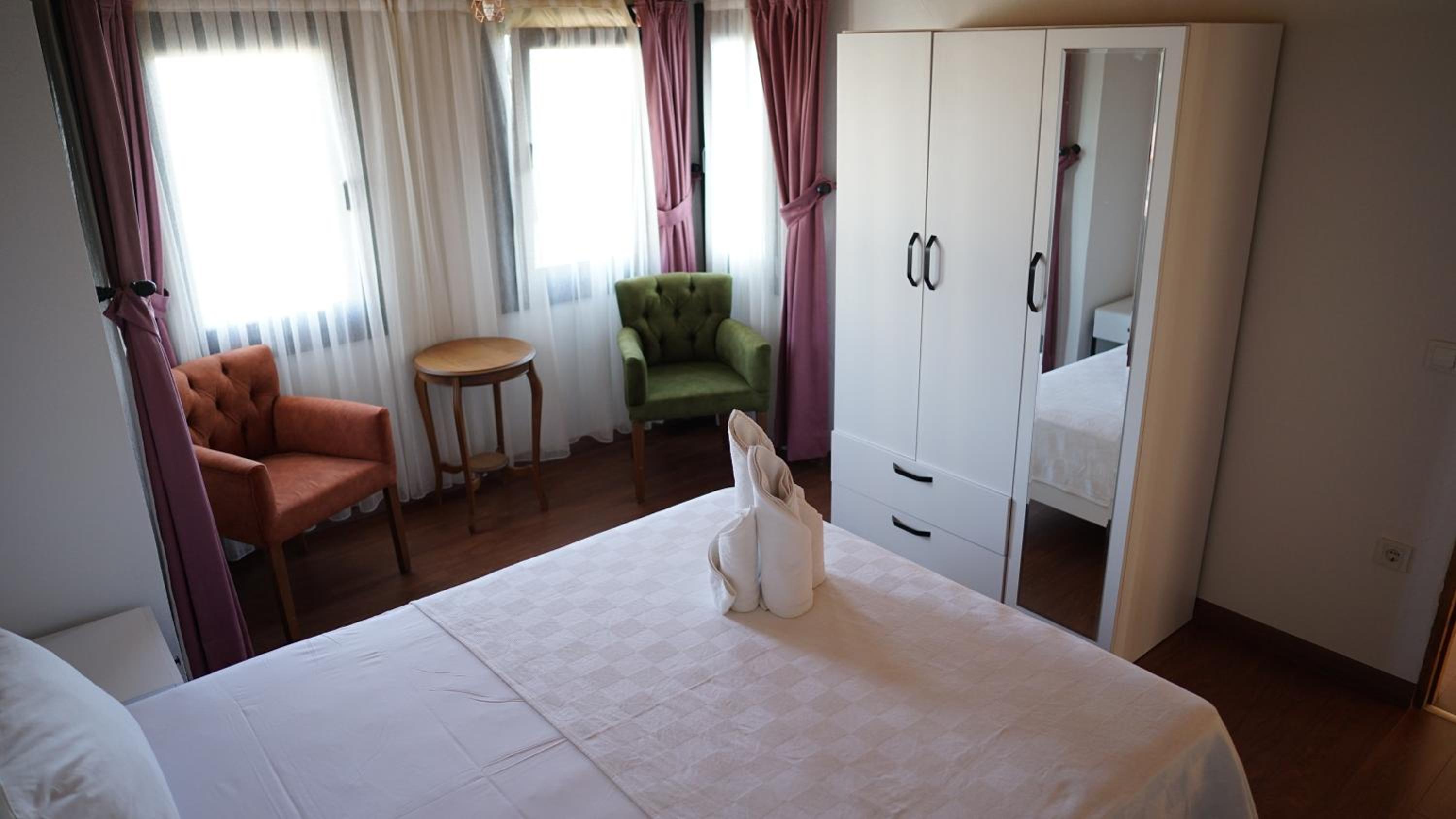 Karyada Hotel - Image 119