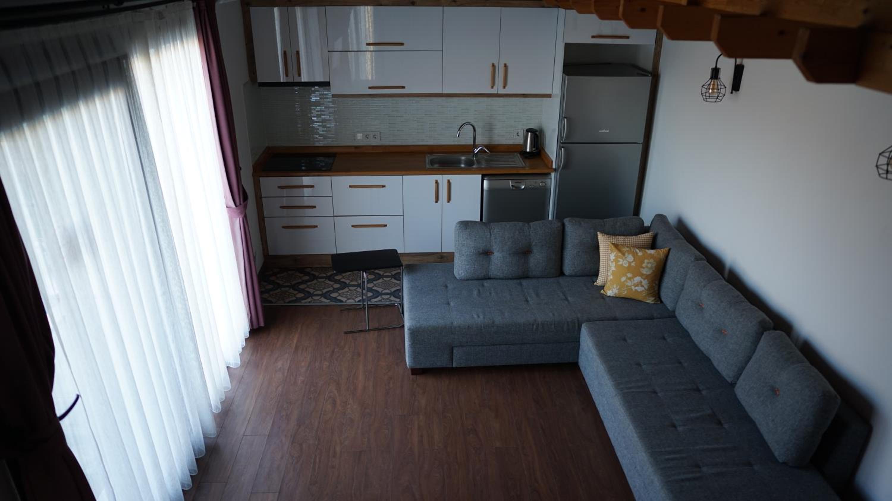 Karyada Hotel - Image 158