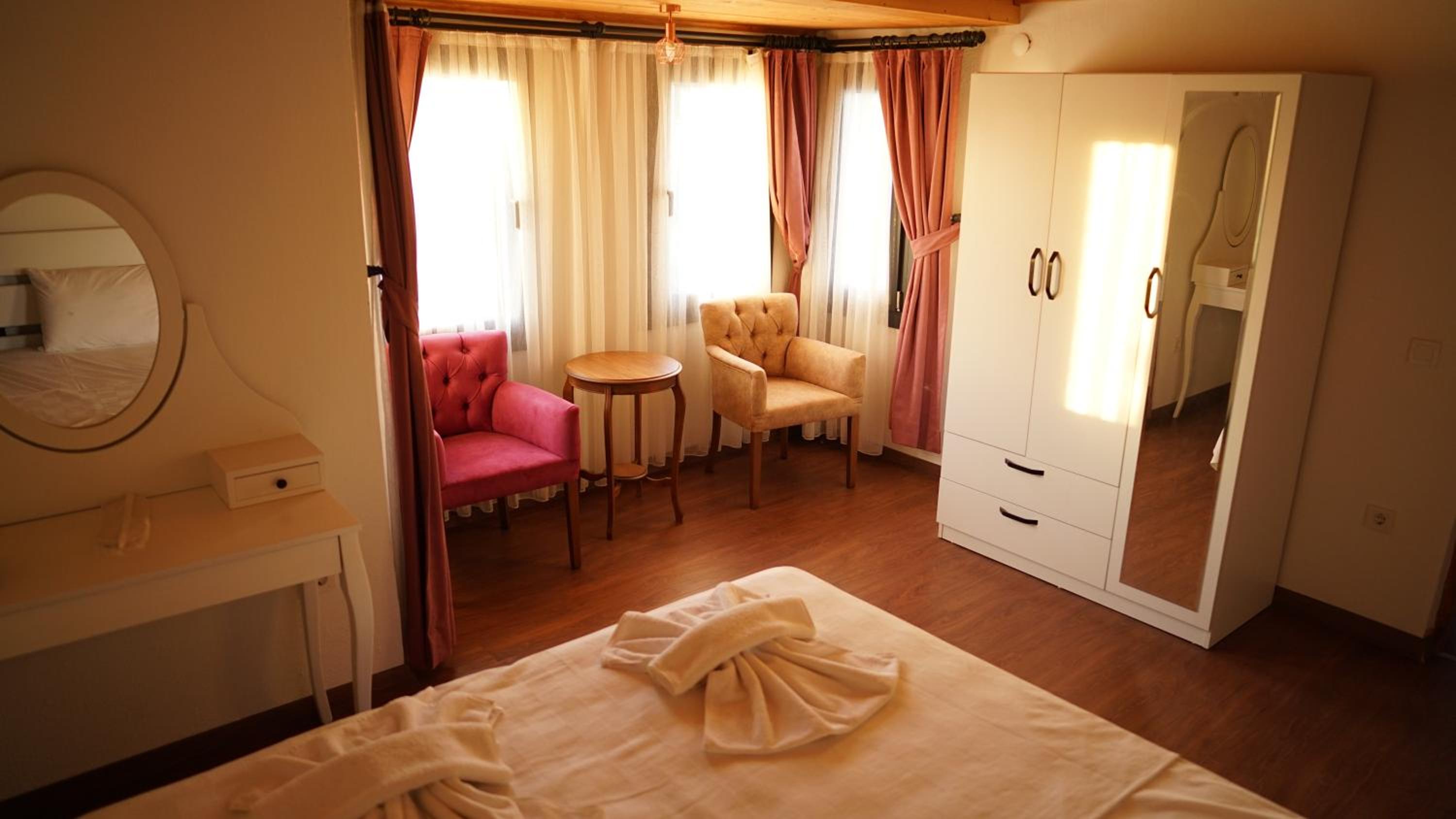 Karyada Hotel - Image 151
