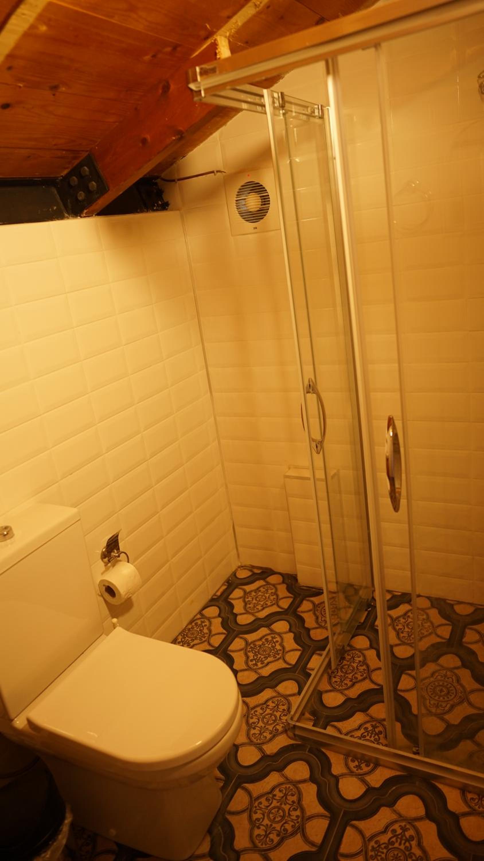 Karyada Hotel - Image 156