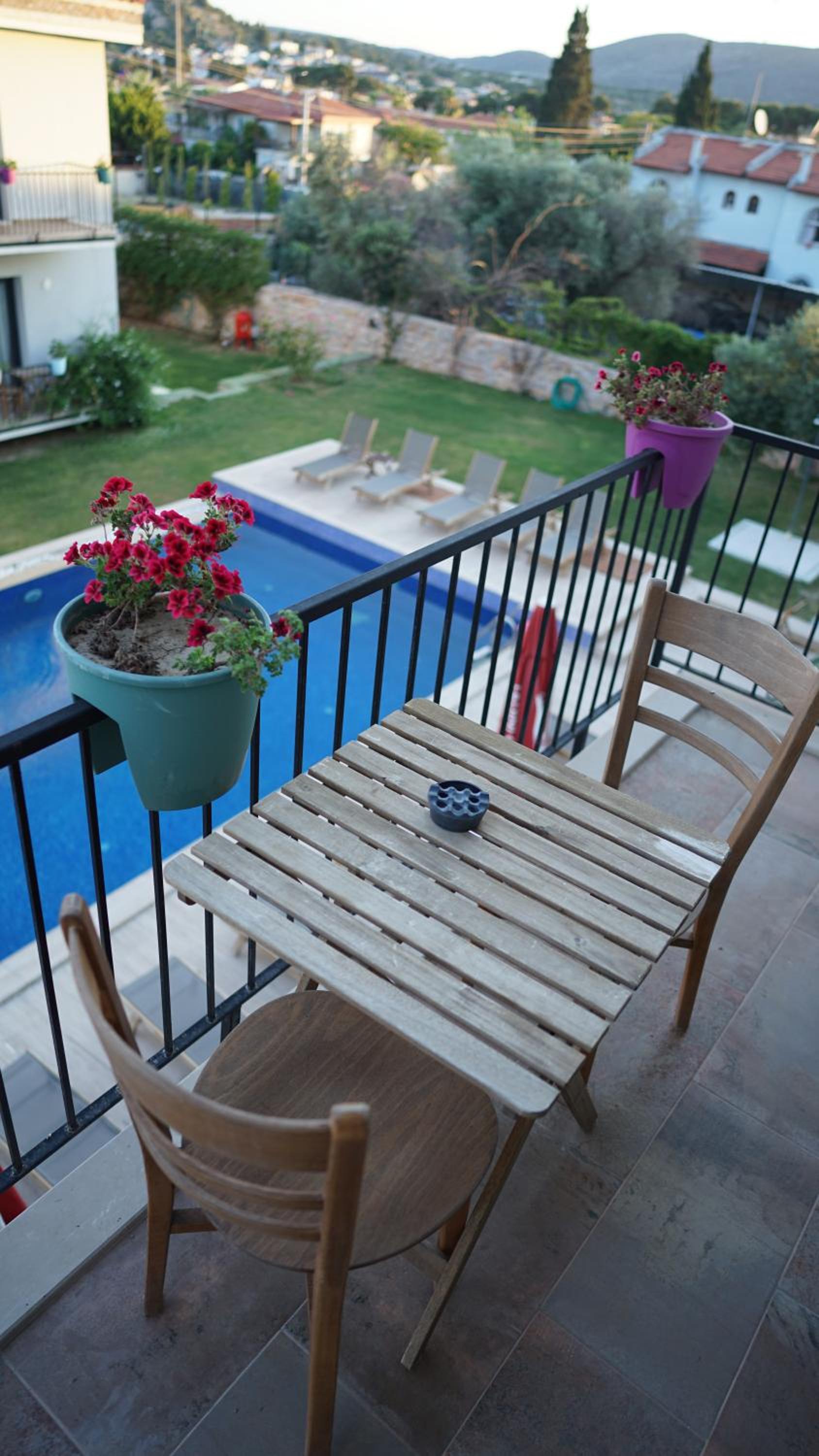 Karyada Hotel - Image 11