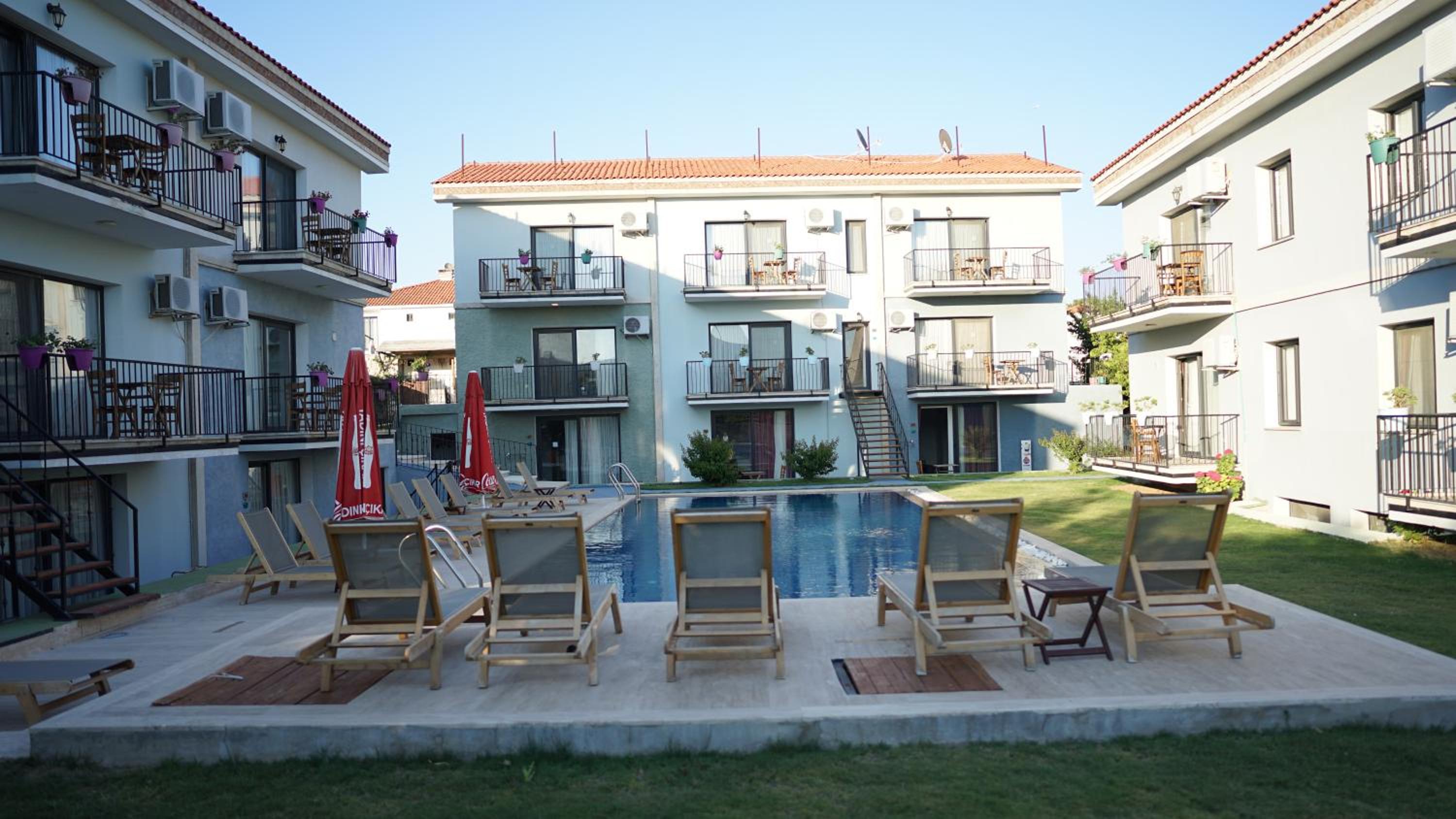 Karyada Hotel - Image 59