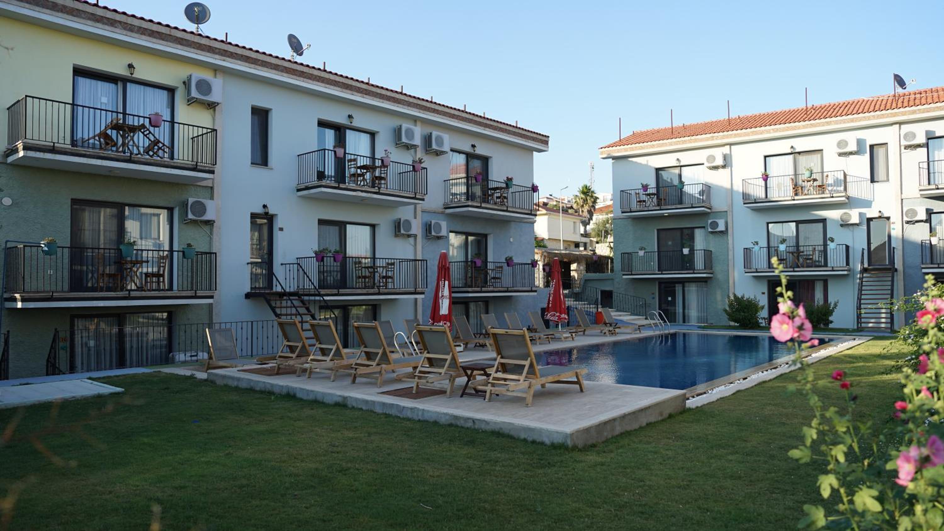 Karyada Hotel - Image 129