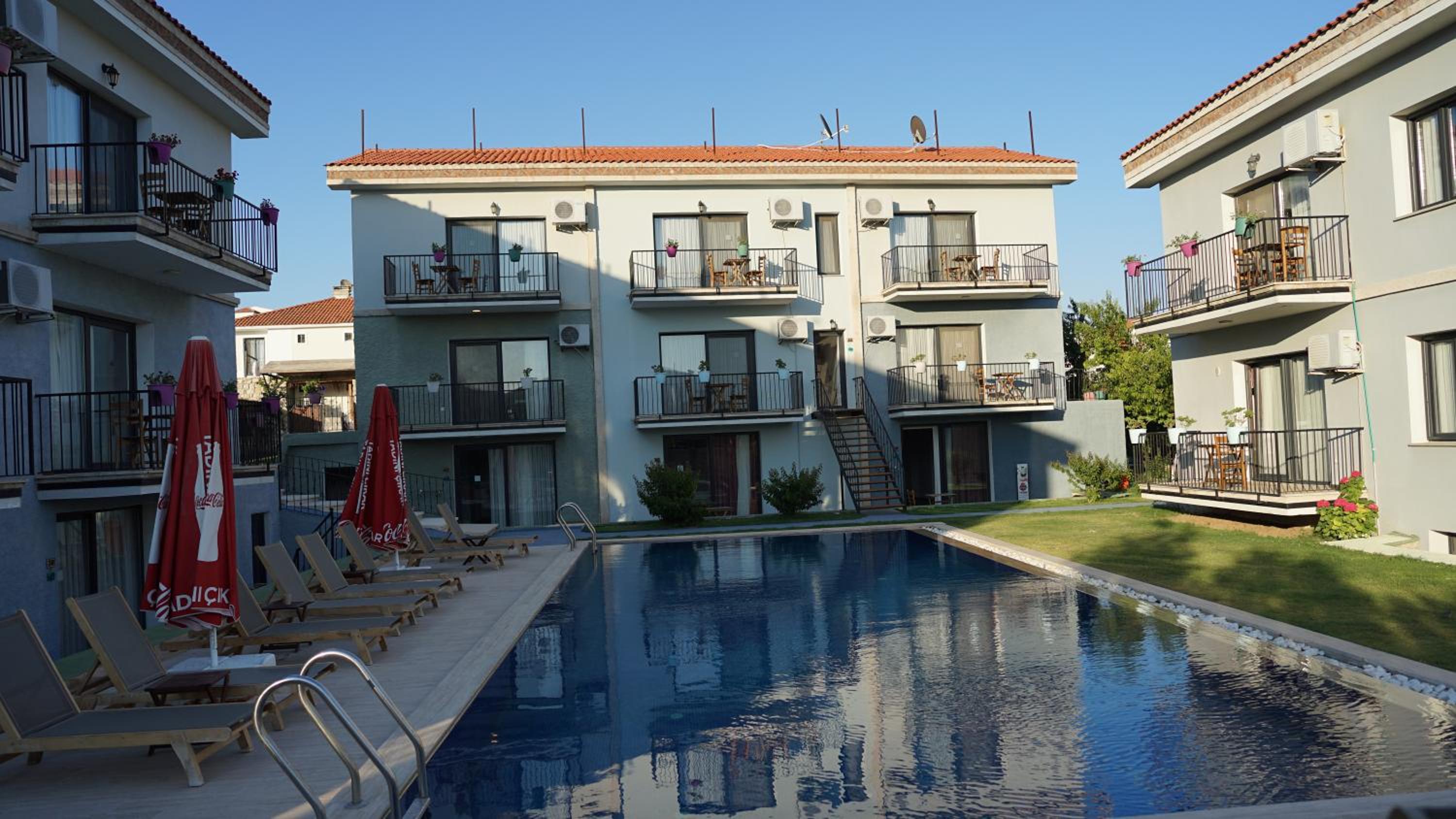 Karyada Hotel - Image 134