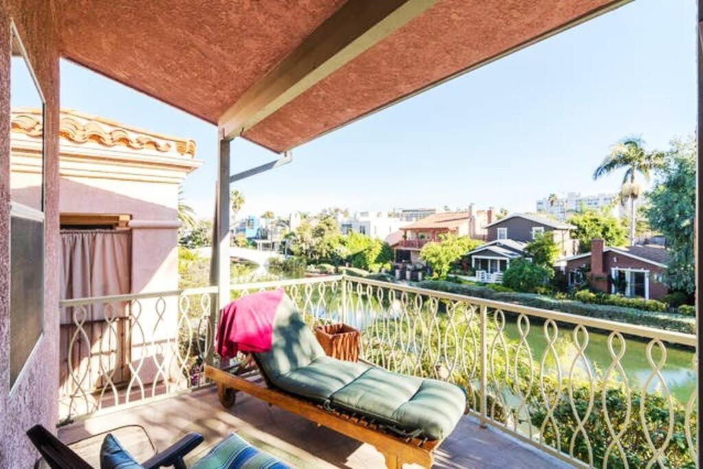 Los Angeles Vacations - Villa 3 bedrooms on Venice Beach Canal. - Property Image 51