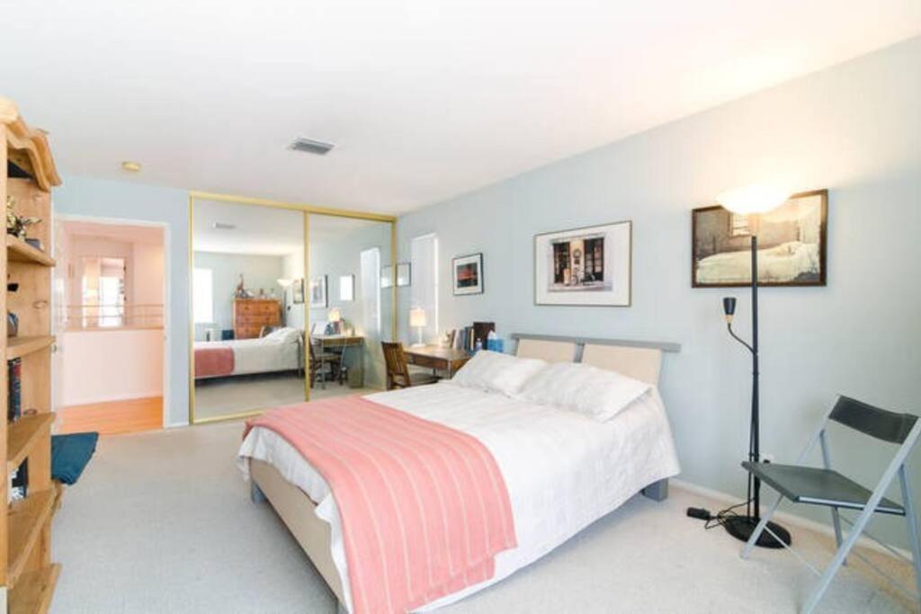 Los Angeles Vacations - Villa 3 bedrooms on Venice Beach Canal. - Property Image 55