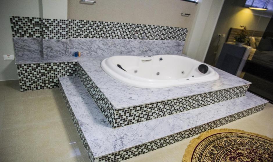 Jacuzzi