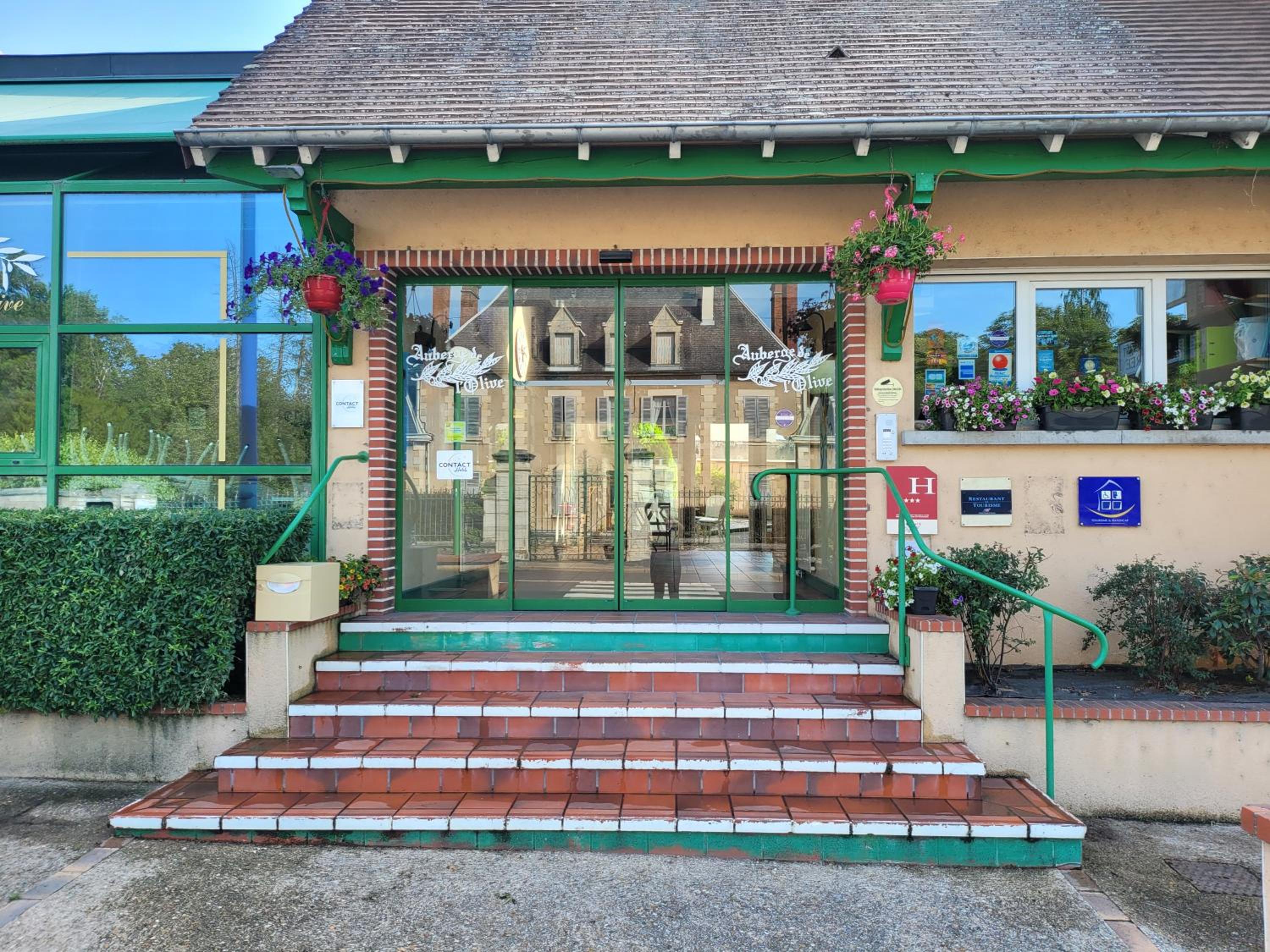 restaurant