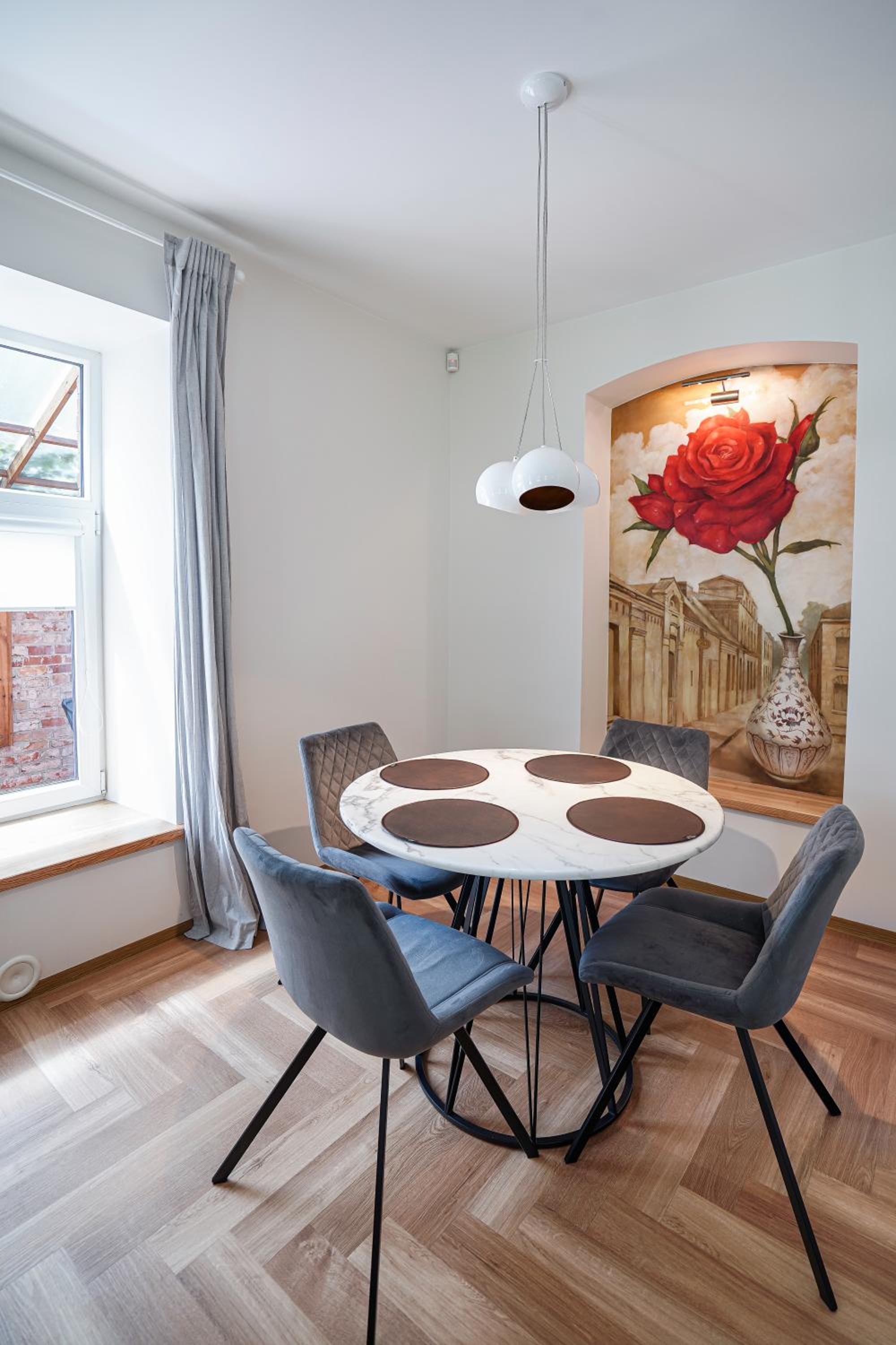 Exclusive OldNew apartments in city center view 3