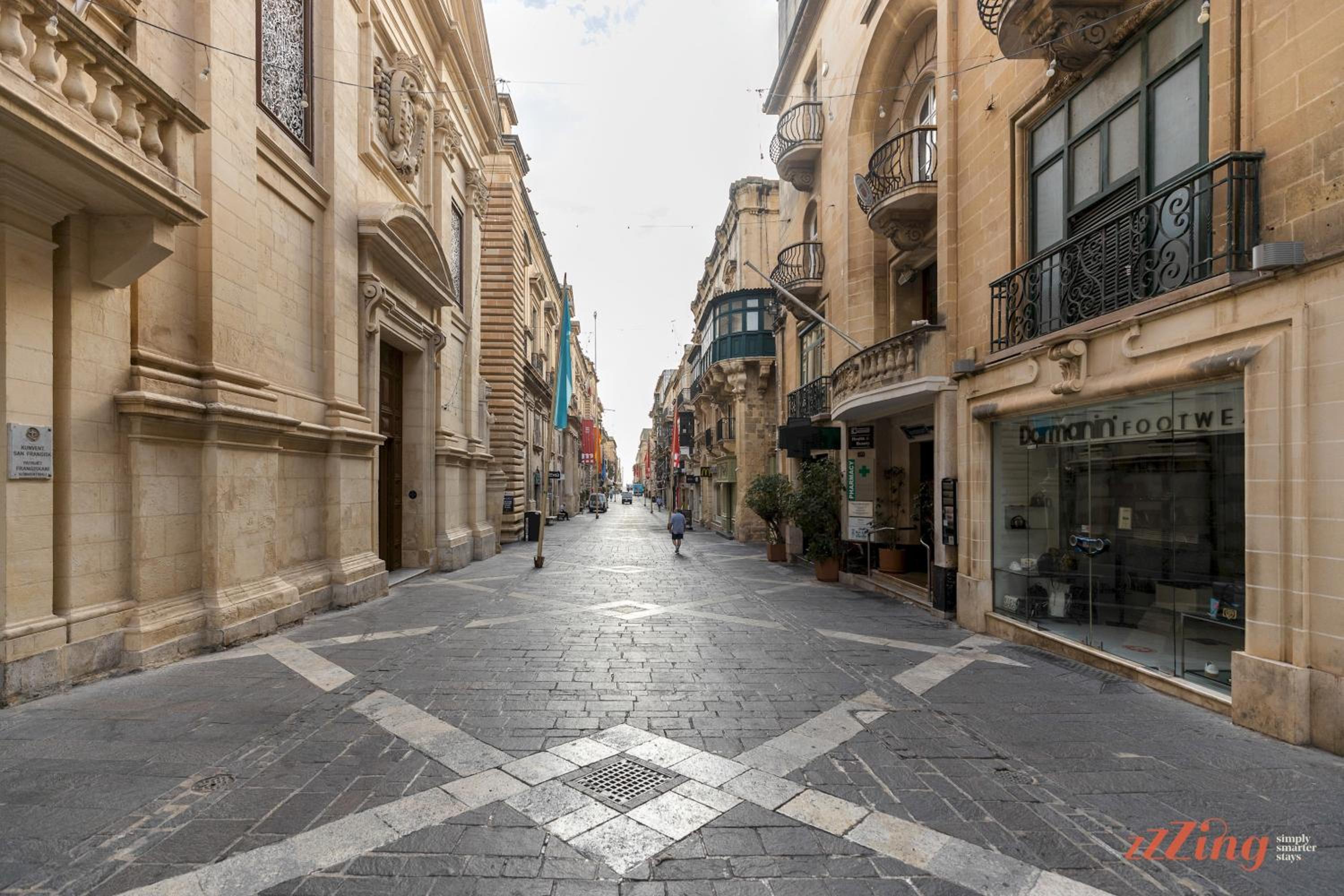 Historic Charm with a Classic Maltese Balcony view 3