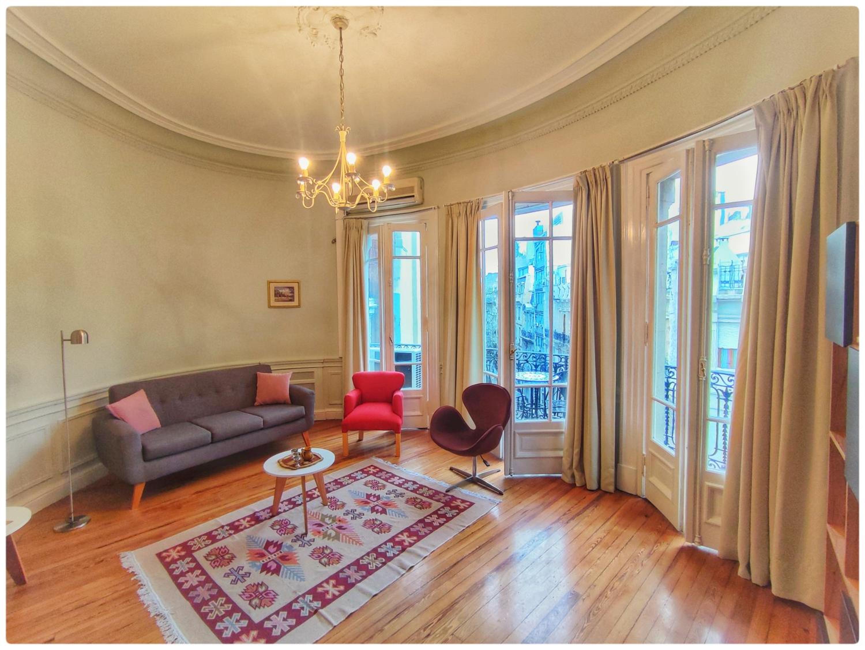 Casa Dante, no cash payments